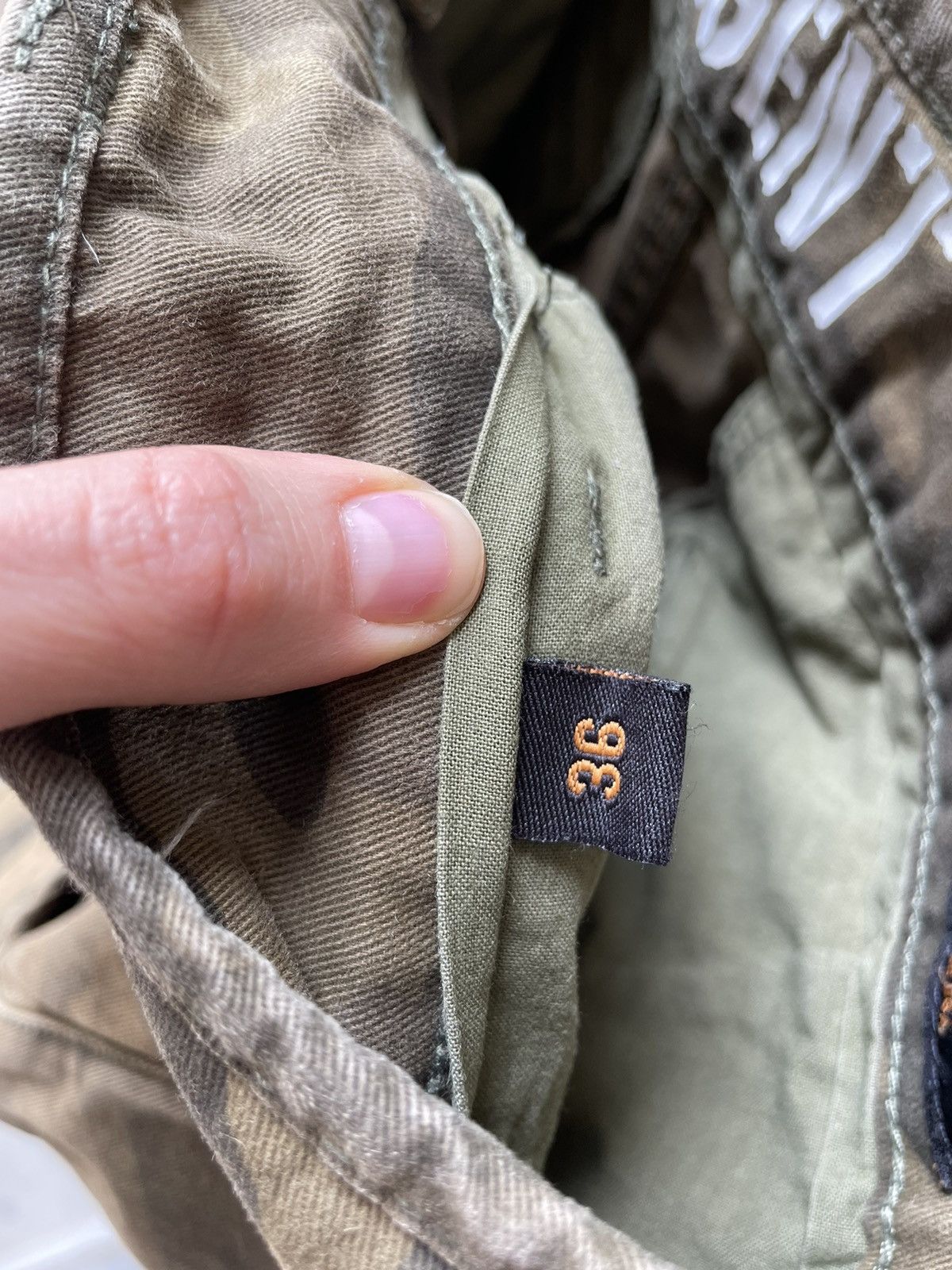 Alpha Industries Alpha Industries Military Cargo Side Pocket Camo Pants Size US 36 / EU 52 - 14 Thumbnail
