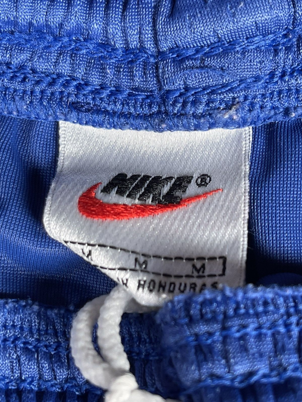 Nike Vintage 90s Nike Mesh Shorts Size US 33 - 2 Thumbnail