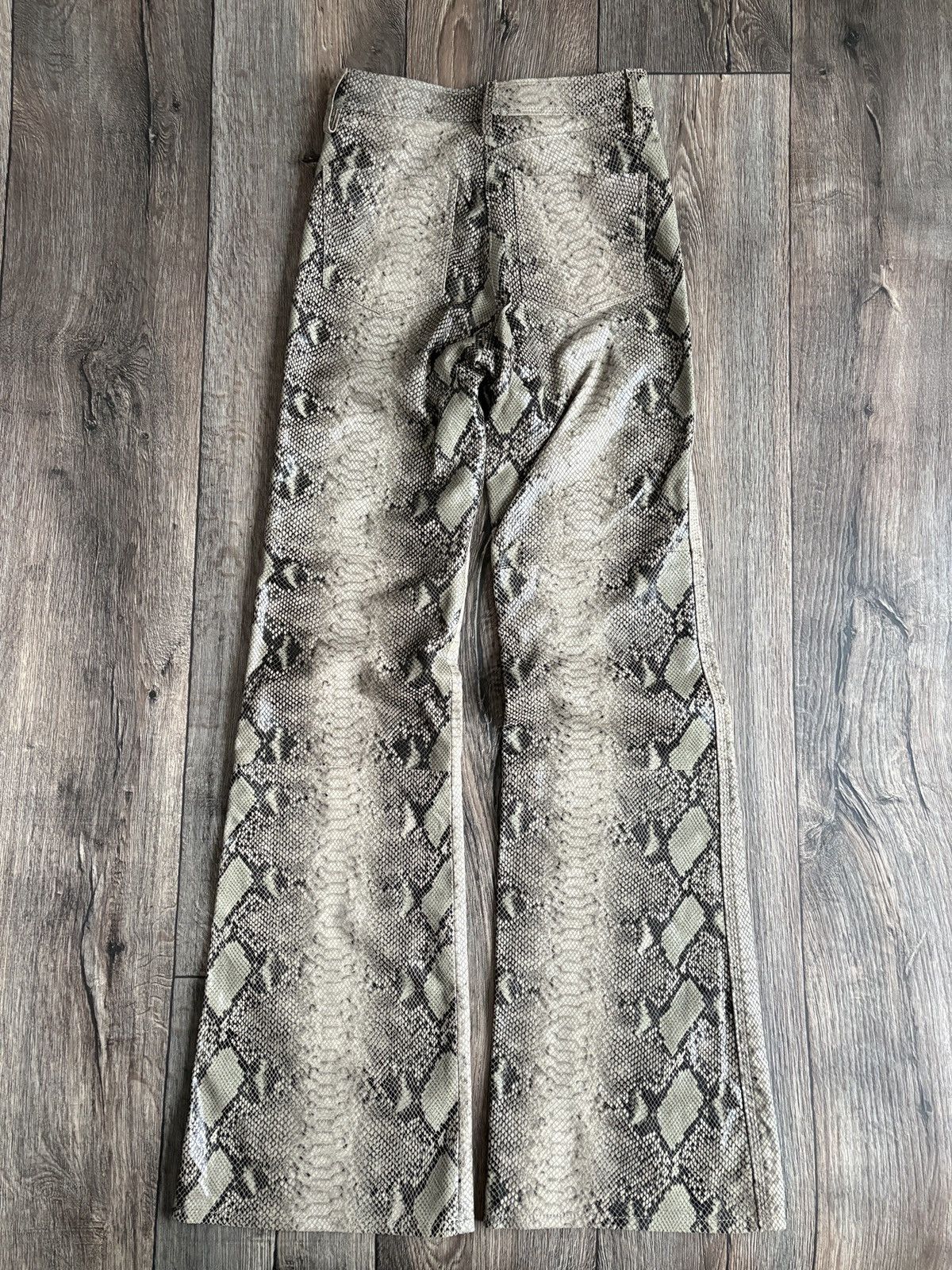 Tommy Hilfiger NWT AW19 Tommy Hilfiger x Zendaya Snakeskin Python Leather Size 26" / US 2 / IT 38 - 11 Thumbnail