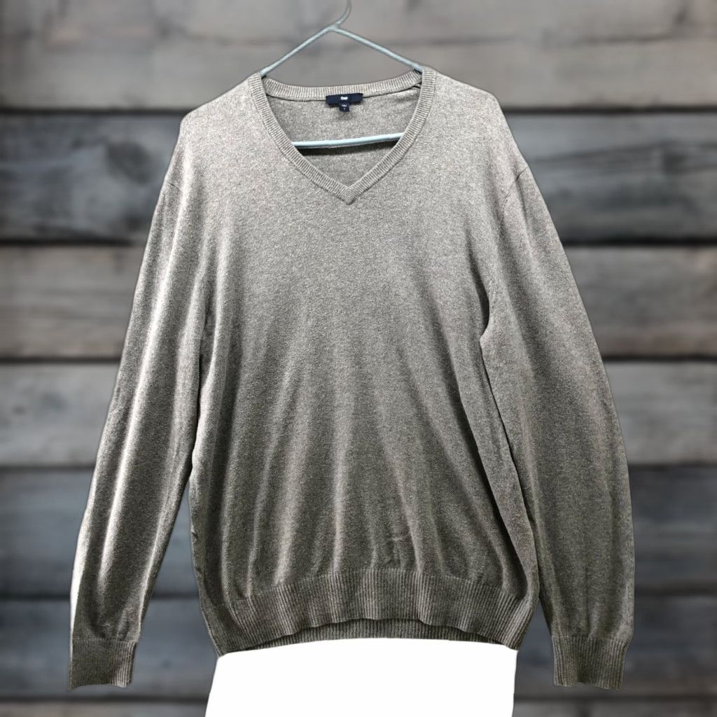 Gap Gap Mens L Gray V-Neck Pullover Knit Sweater Cotton Cashmere Size US L / EU 52-54 / 3 - 1 Thumbnail