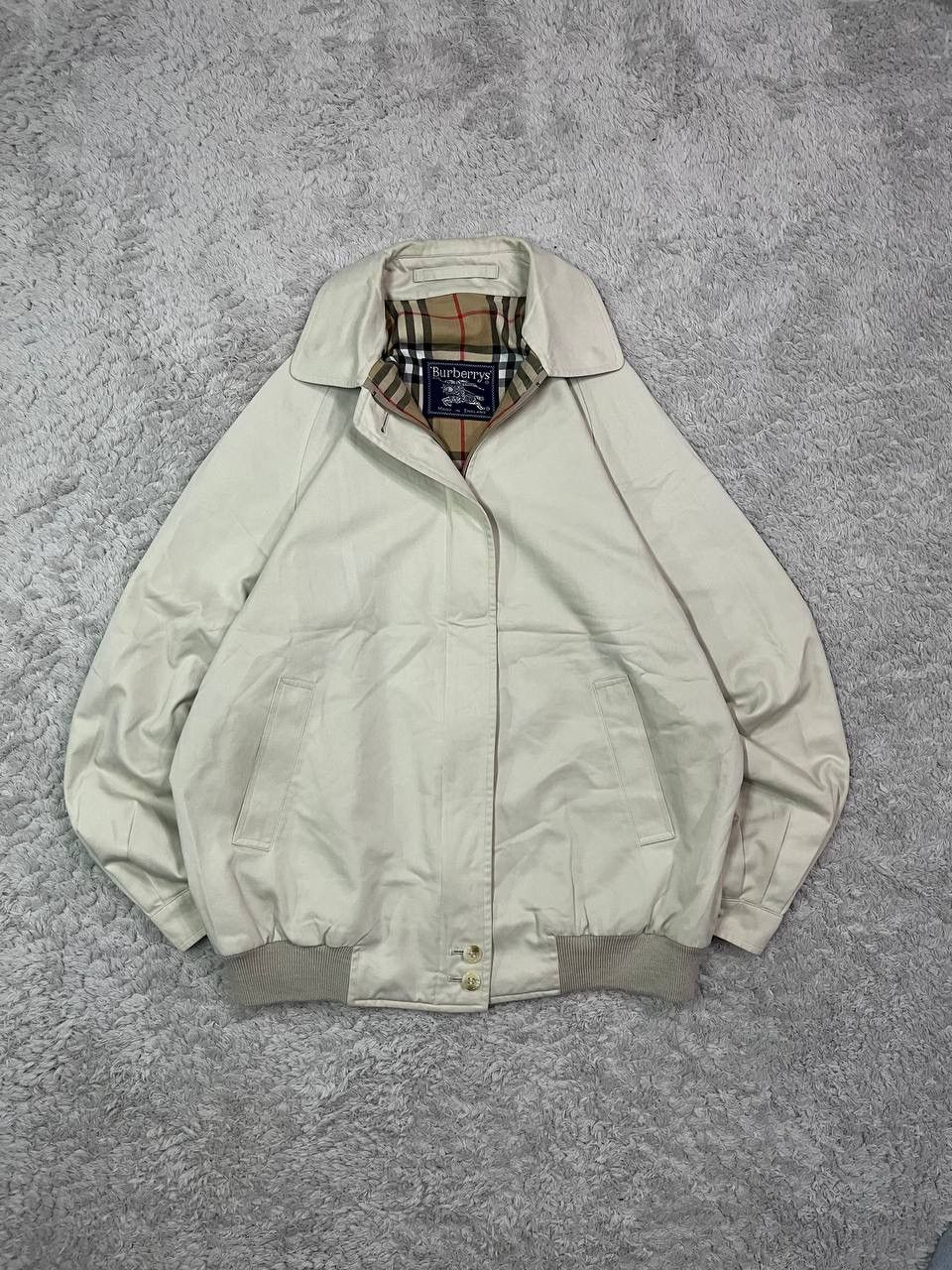 Burberry Burberry Nova Check Vintage Bomber Jacket Size US S / EU 44-46 / 1 - 2 Thumbnail