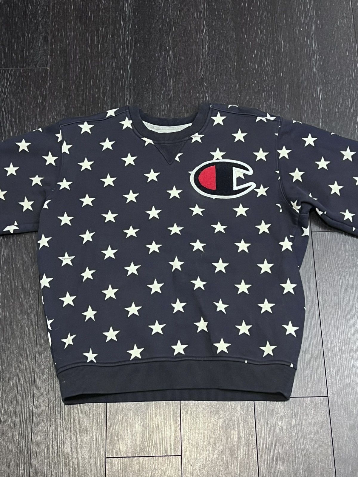 Champion × Supreme Supreme Champion Crewneck Sweatshirt Medium Navy Blue Stars Size US M / EU 48-50 / 2 - 1 Thumbnail