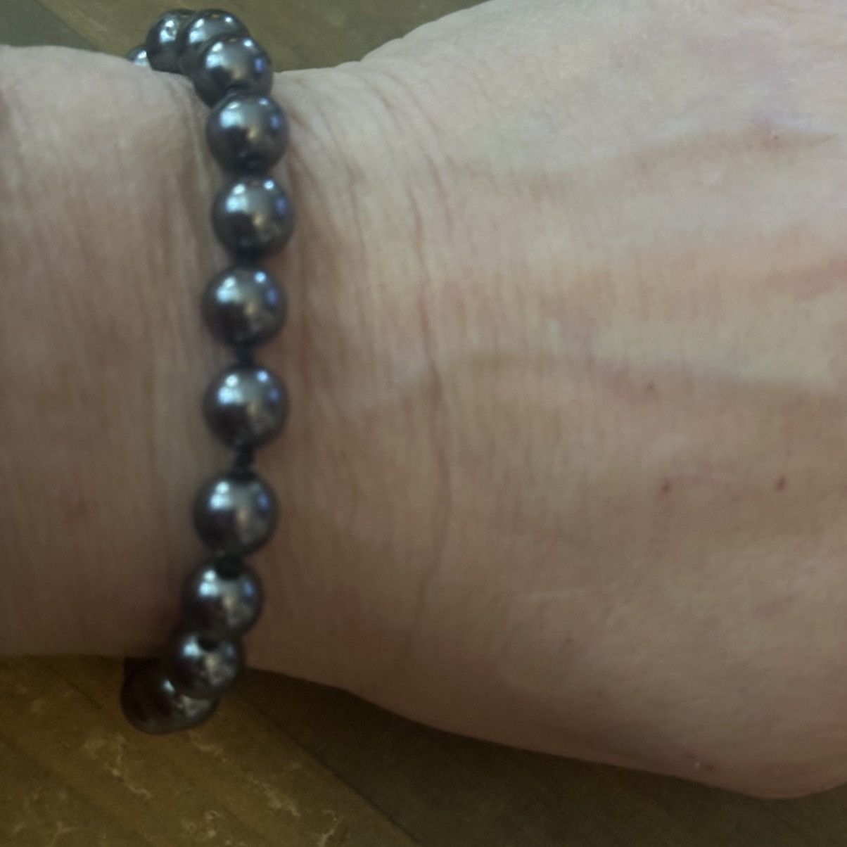 Vintage Vintage metallic black lucite bead bracelet Size ONE SIZE - 3 Thumbnail
