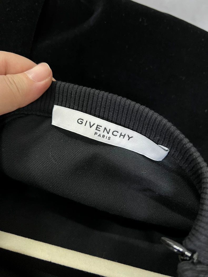 Givenchy Givenchy Black Round Neck Velvet Top Size US XS / EU 42 / 0 - 3 Thumbnail