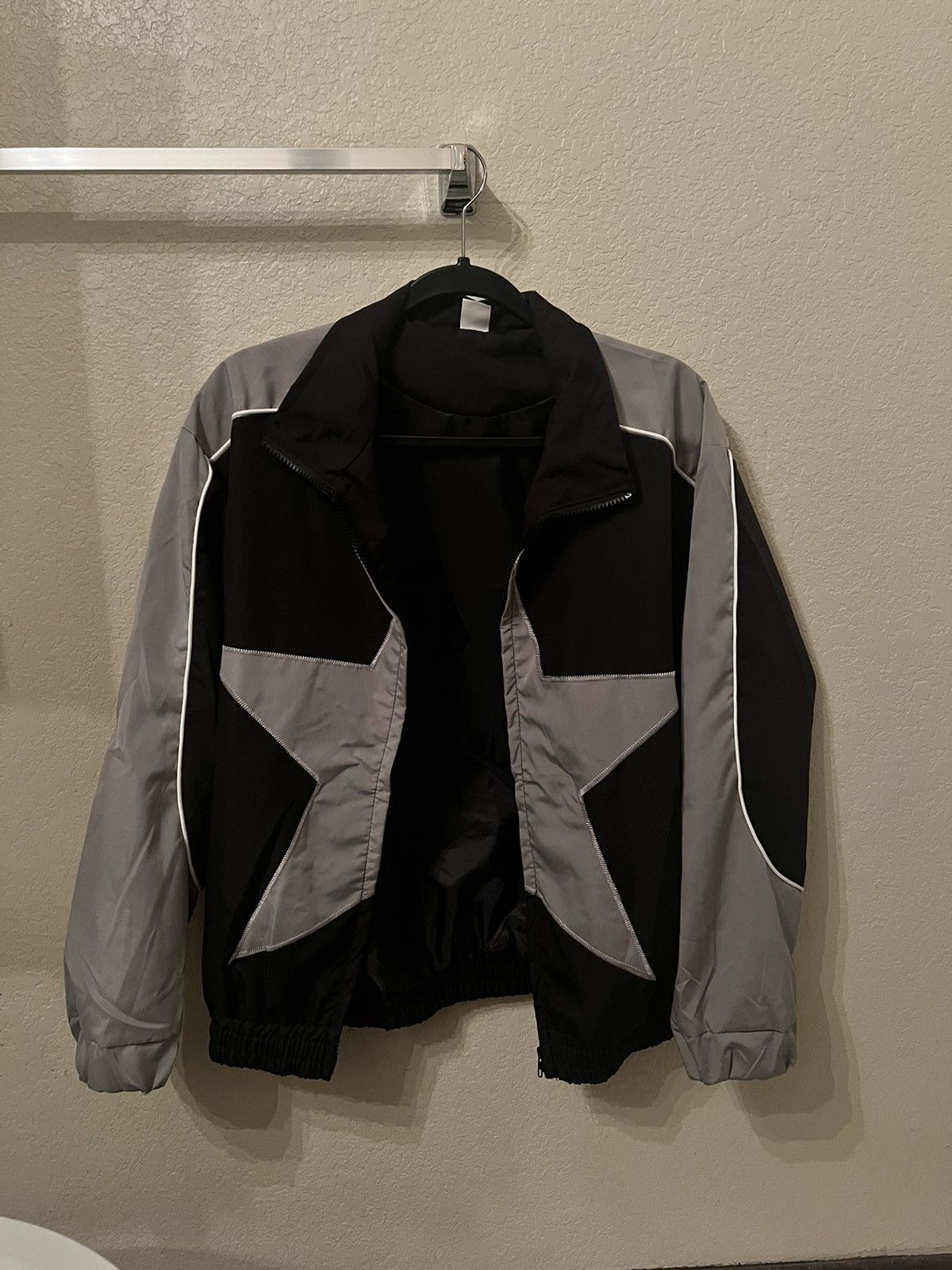 Other Lightweight Star Zip Up Size US S / EU 44-46 / 1 - 2 Thumbnail