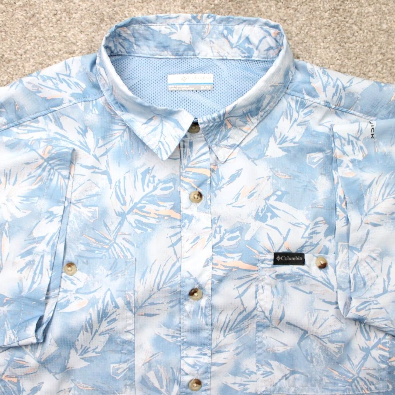 Vintage Columbia Shirt Mens XL Blue Floral Utilizer Printed Woven Short Sleeve Button Up Size US XL / EU 56 / 4 - 2 Thumbnail