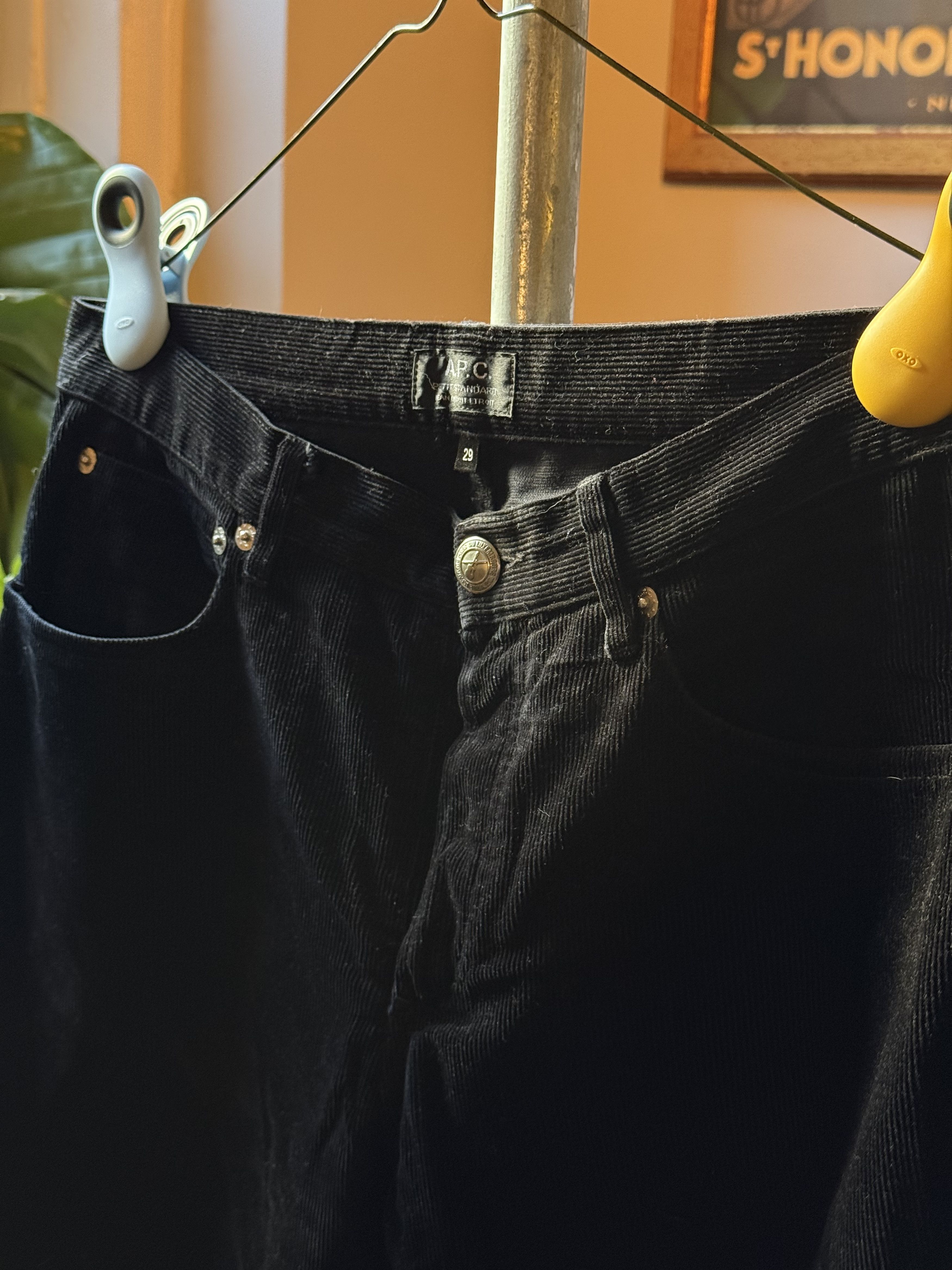 A.P.C. A.P.C. Petit Standard Black Corduroy Size US 29 - 2 Thumbnail