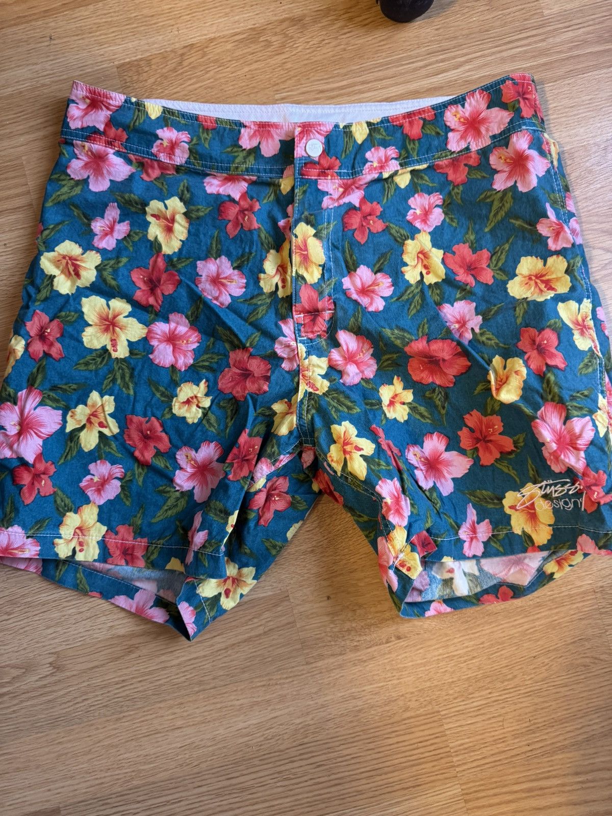Stussy × Vintage Vintage Stussy Design Floral board shorts sz 34 Size US 34 / EU 50 - 1 Thumbnail
