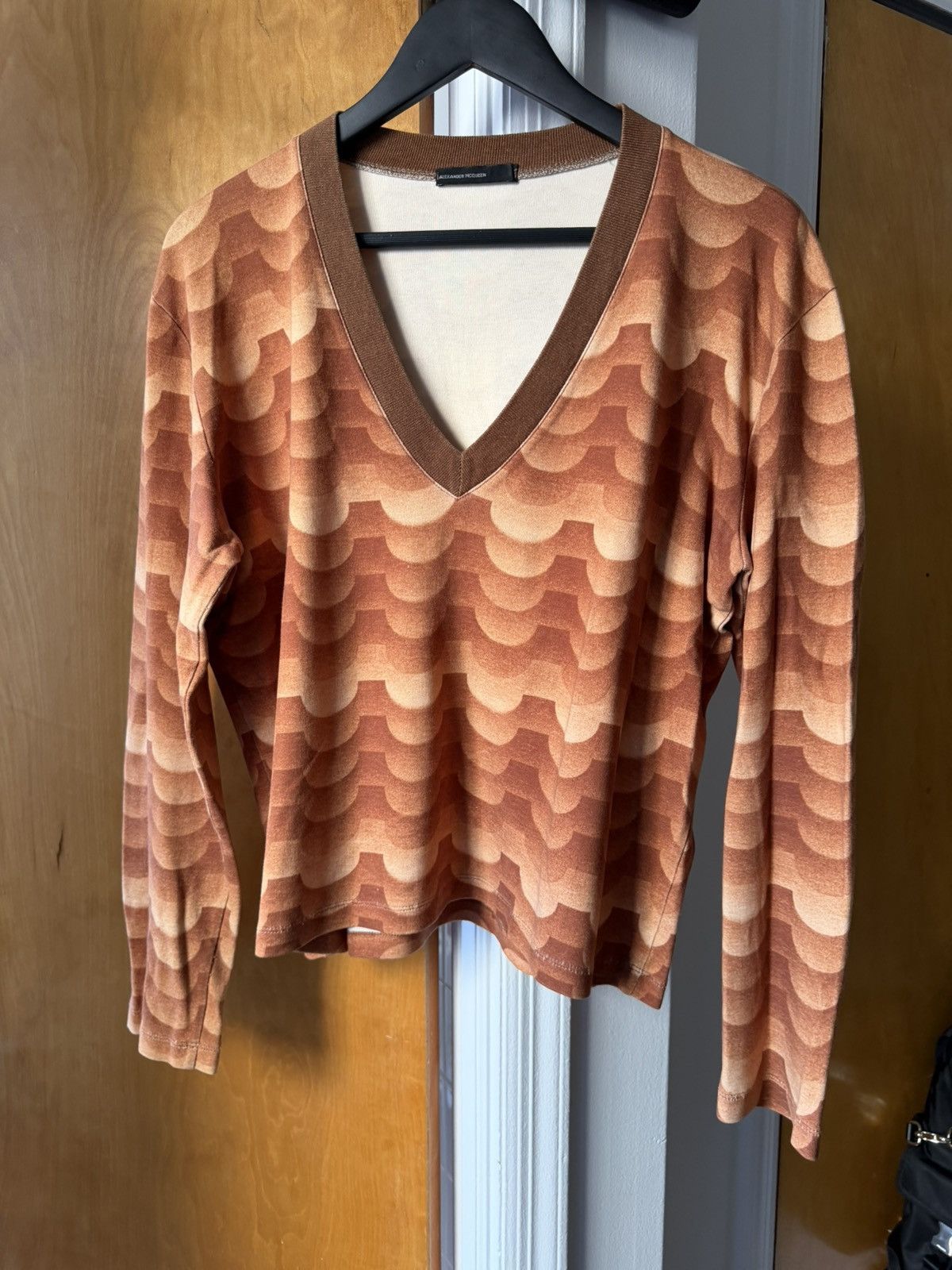 Alexander McQueen McQueen Vintage Orange Ombre Pattern Sweater Size US M / EU 48-50 / 2 - 1 Thumbnail