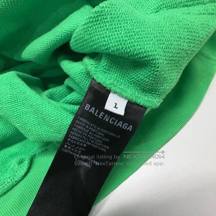 Balenciaga Balenciaga Logo Print Oversized Hoodie in Green. Size US L / EU 52-54 / 3 - 6 Thumbnail