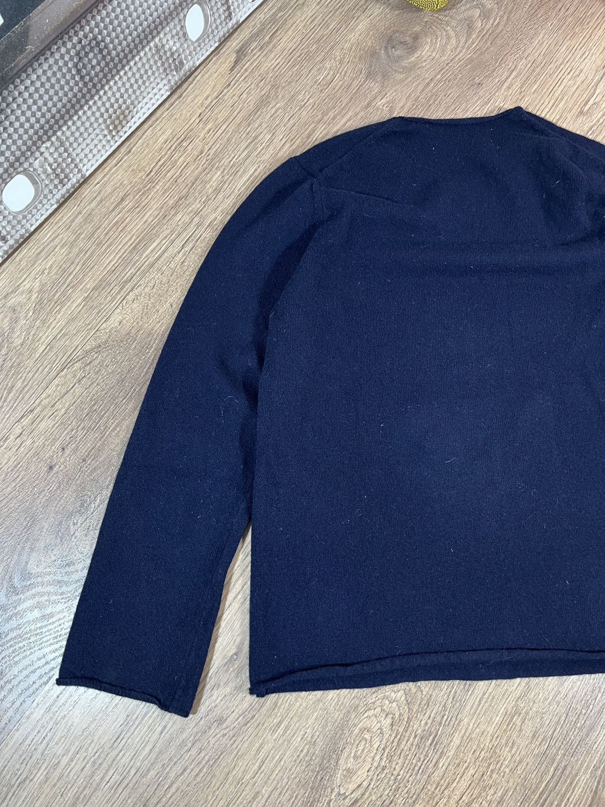Comme des Garcons Comme Des Garcons Wool Sweater Heart Patch Size US S / EU 44-46 / 1 - 9 Thumbnail