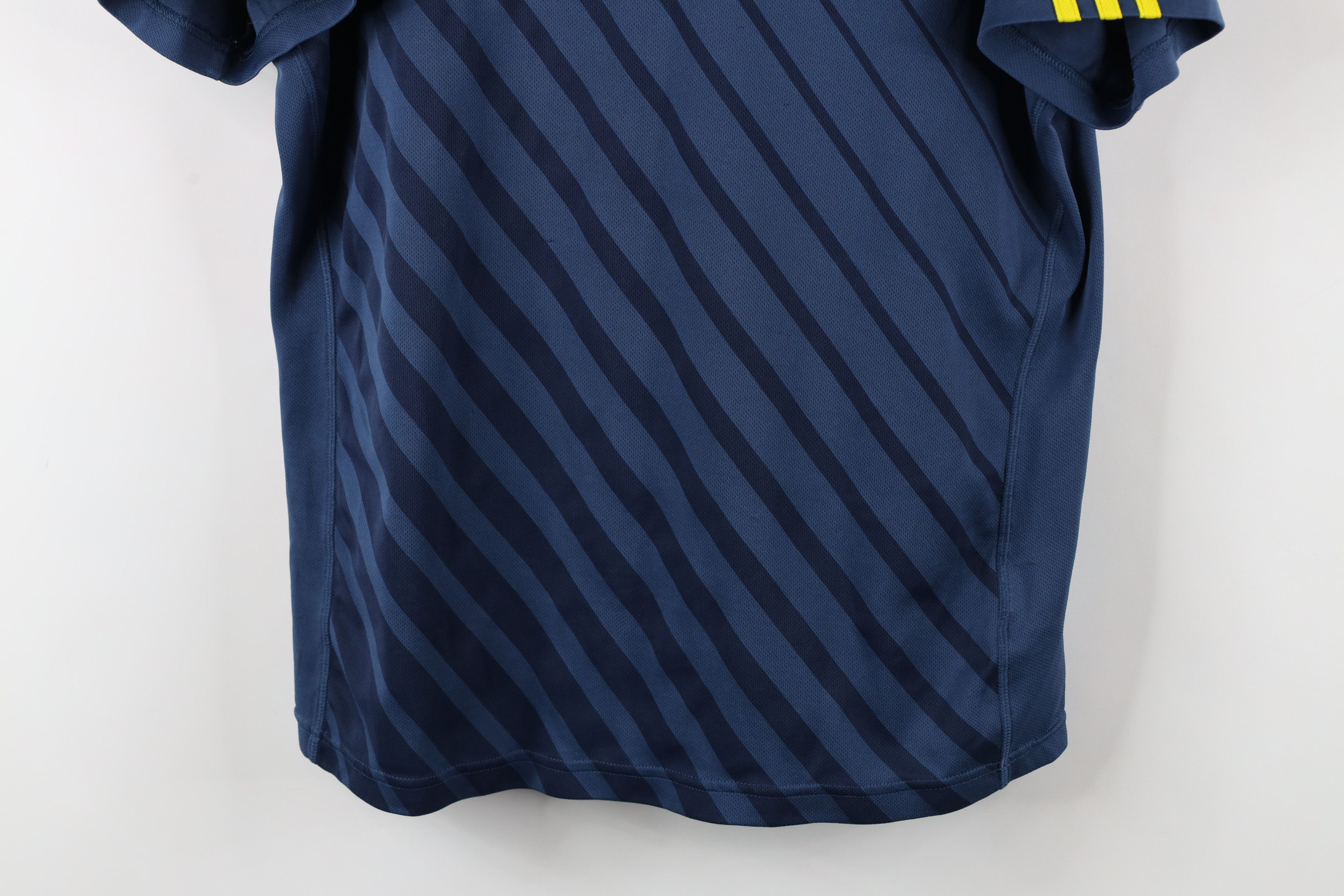 Adidas × Vintage Adidas Boston Marathon Striped Short Sleeve Running T-Shirt Size L / US 10 / IT 46 - 3 Thumbnail