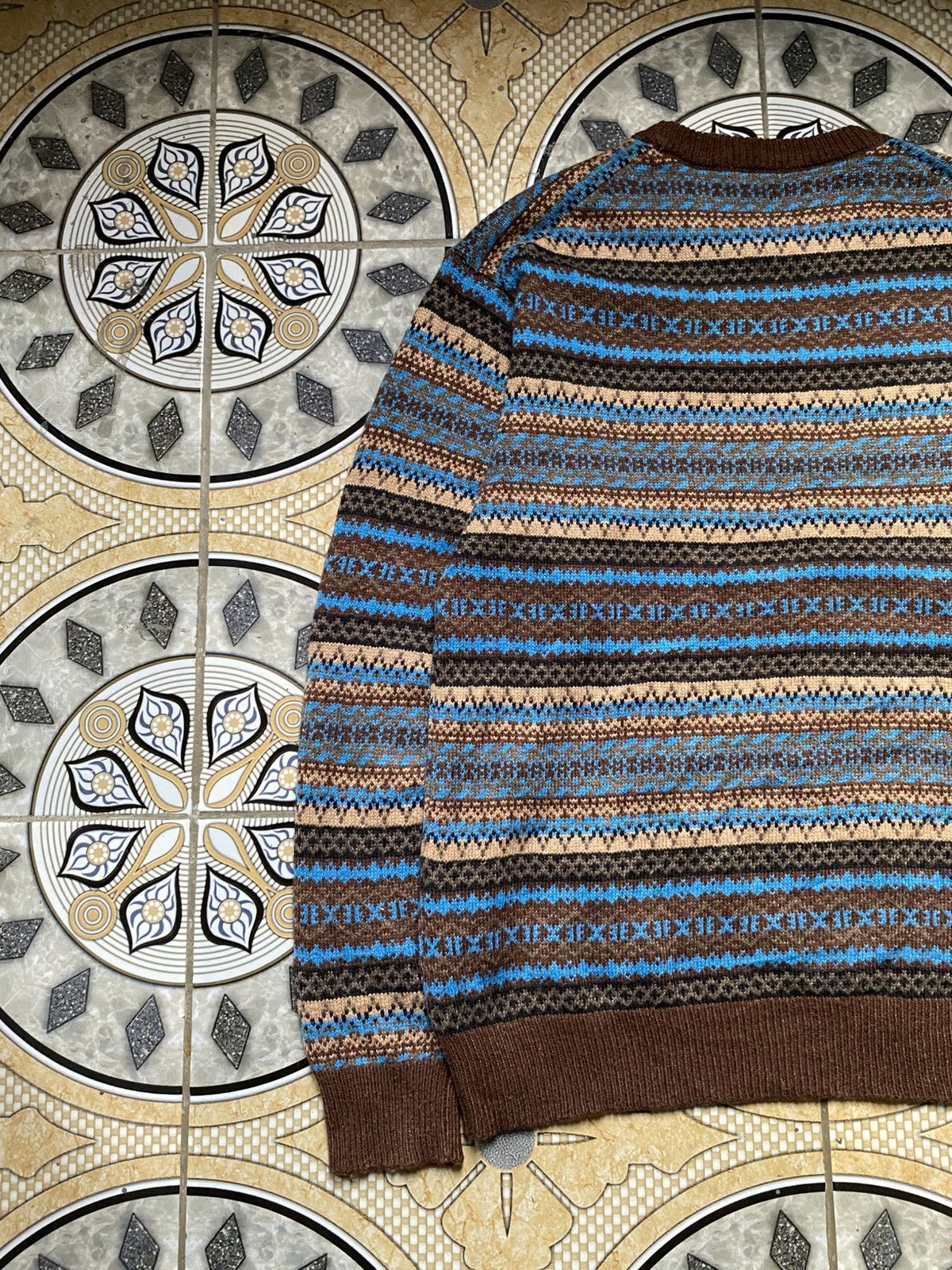 GU Vintage 90's GU Japan Fair Isle Knit Winter Streetwear. Size US M / EU 48-50 / 2 - 6 Thumbnail