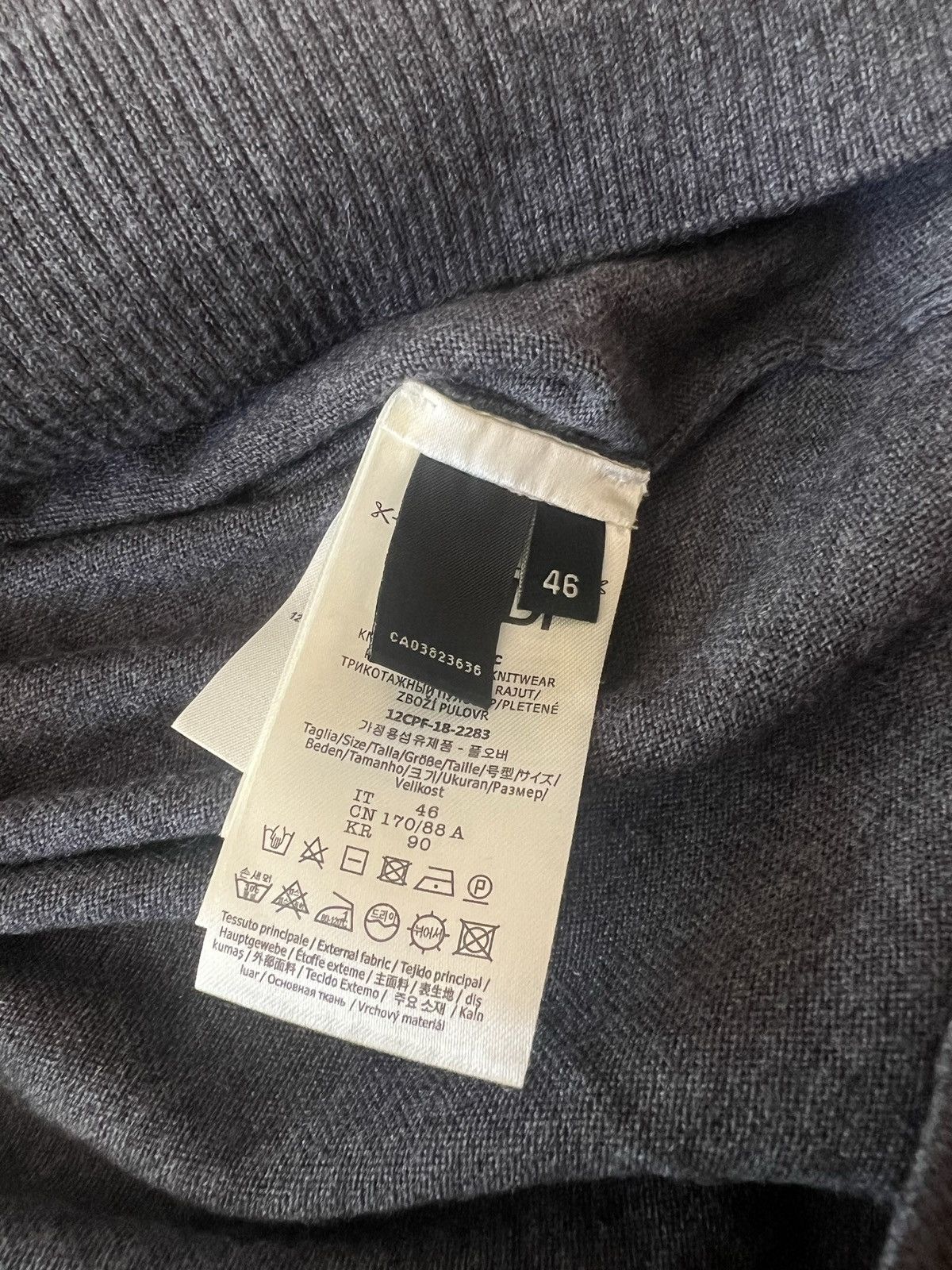Fendi Fendi longlseeve Size US S / EU 44-46 / 1 - 5 Thumbnail