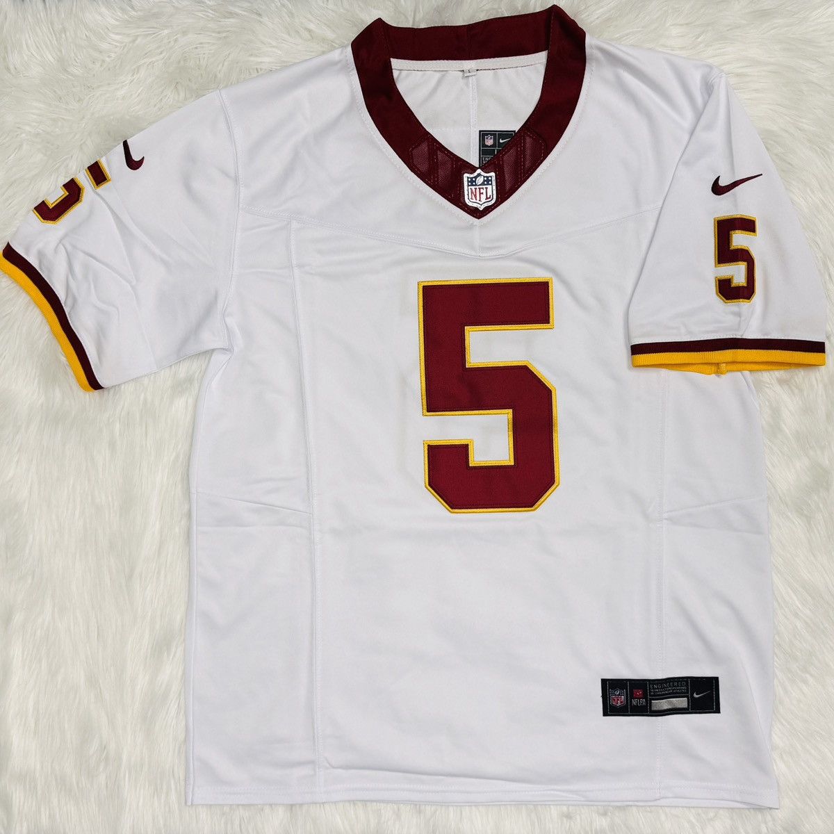 Nike Jayden DANIELS Washington COMMANDERS NIKE Football Jersey Size US L / EU 52-54 / 3 - 2 Thumbnail