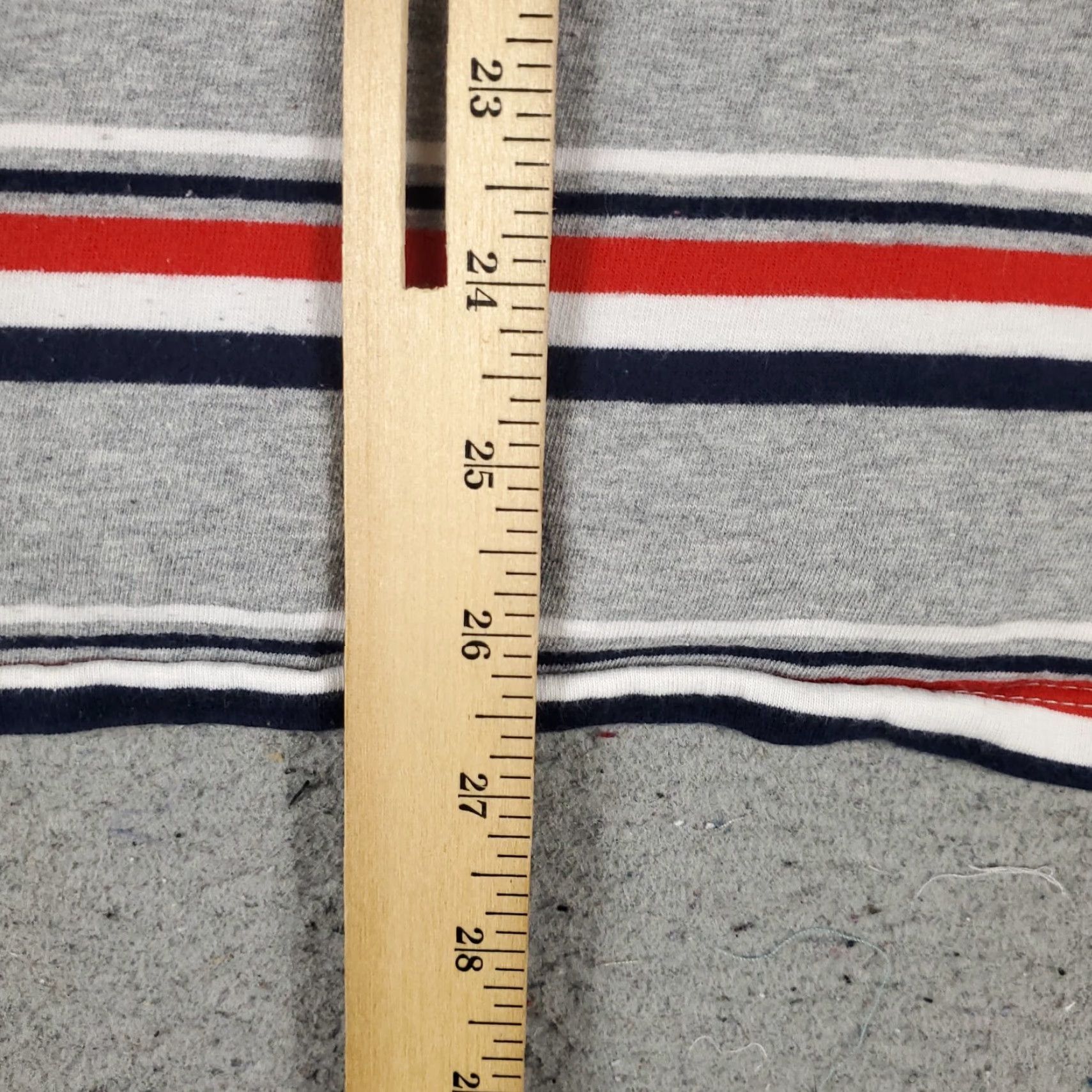 Tommy Hilfiger Tommy Hilfiger T Shirt Mens Size Large Gray Striped Crew Neck Short Sleeve Adult Casual Logo Modern Classic Sports American Shirt Mens L Gray Size US L / EU 52-54 / 3 - 4 Thumbnail