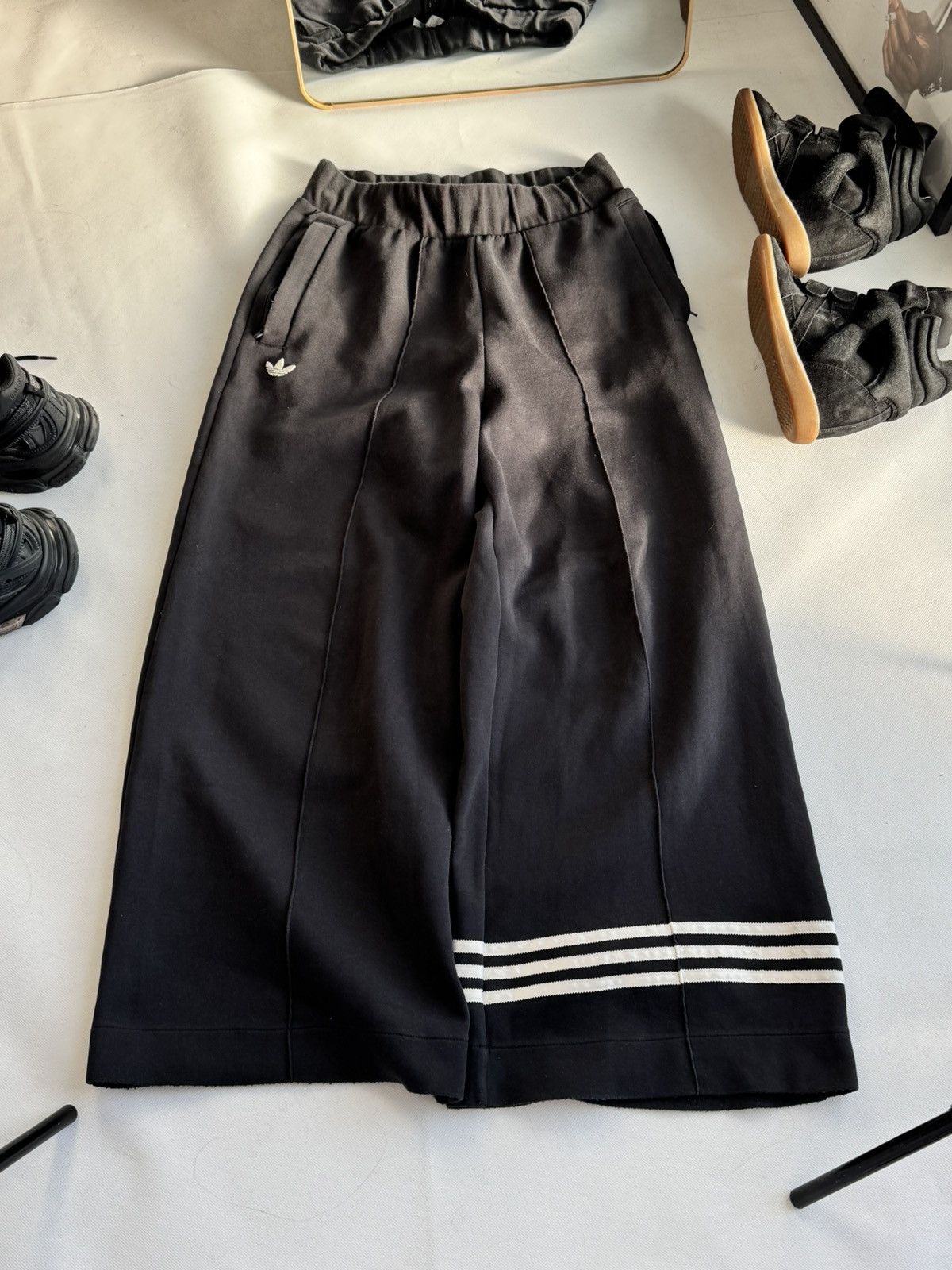Adidas Adidas Balenciaga Style baggy Track Pants Hype Sweatpants Size US 32 / EU 48 - 3 Thumbnail