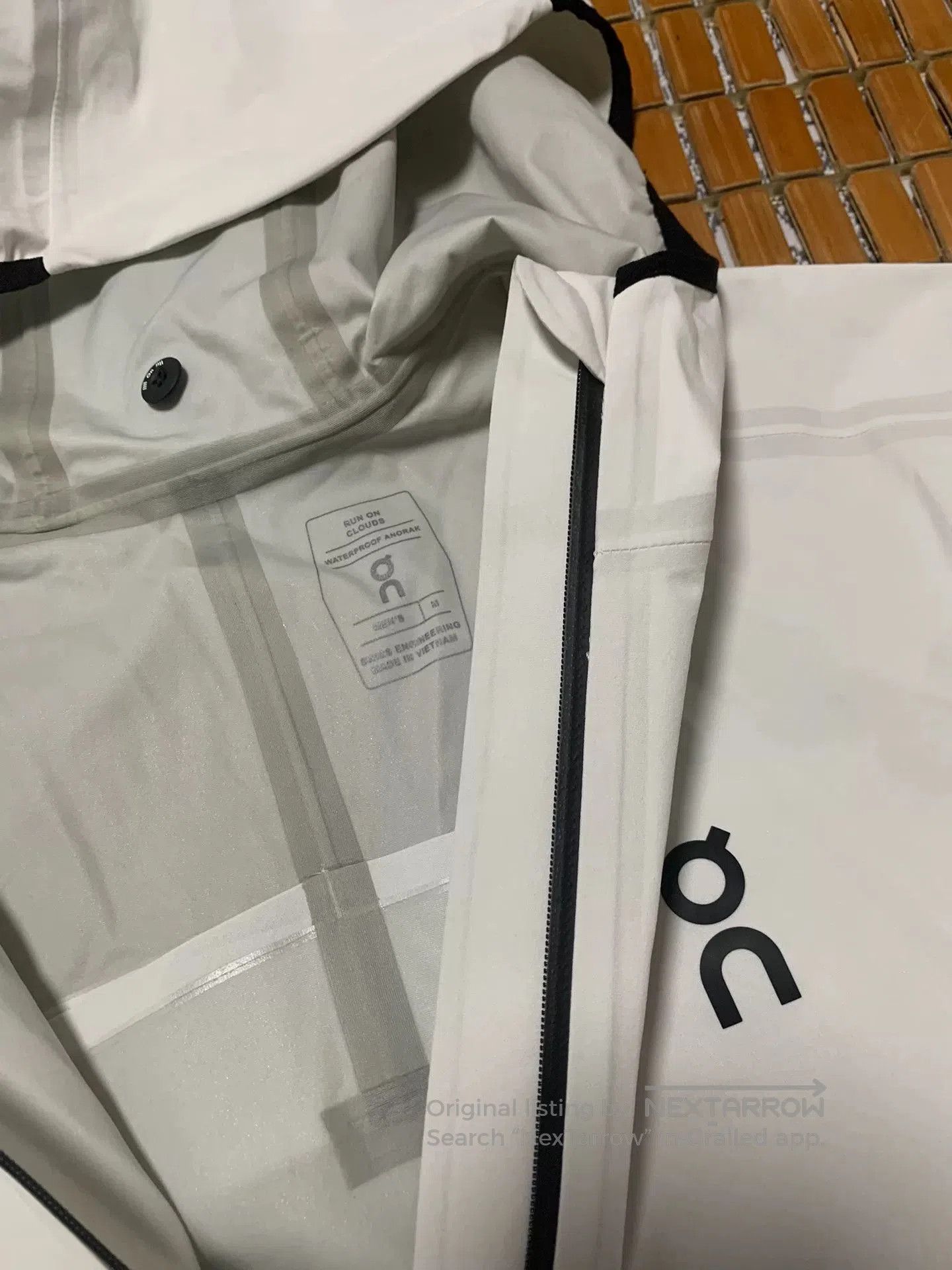 On On Waterproof Anorak Jacket. Size US M / EU 48-50 / 2 - 2 Thumbnail