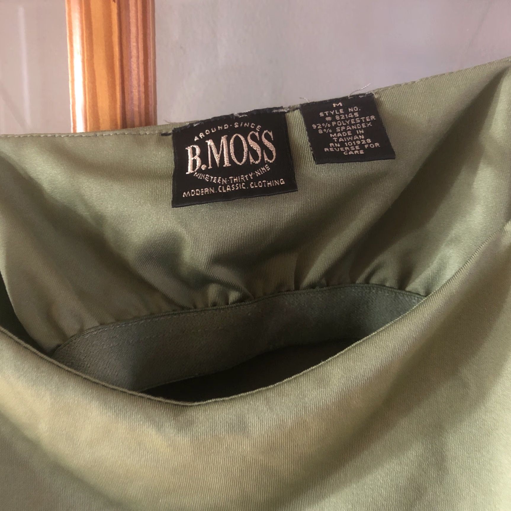 Vintage B. Moss Avocado Round Neck Sleeveless Green Tank Top Women's M Size Tank Size M / US 6-8 / IT 42-44 - 4 Thumbnail