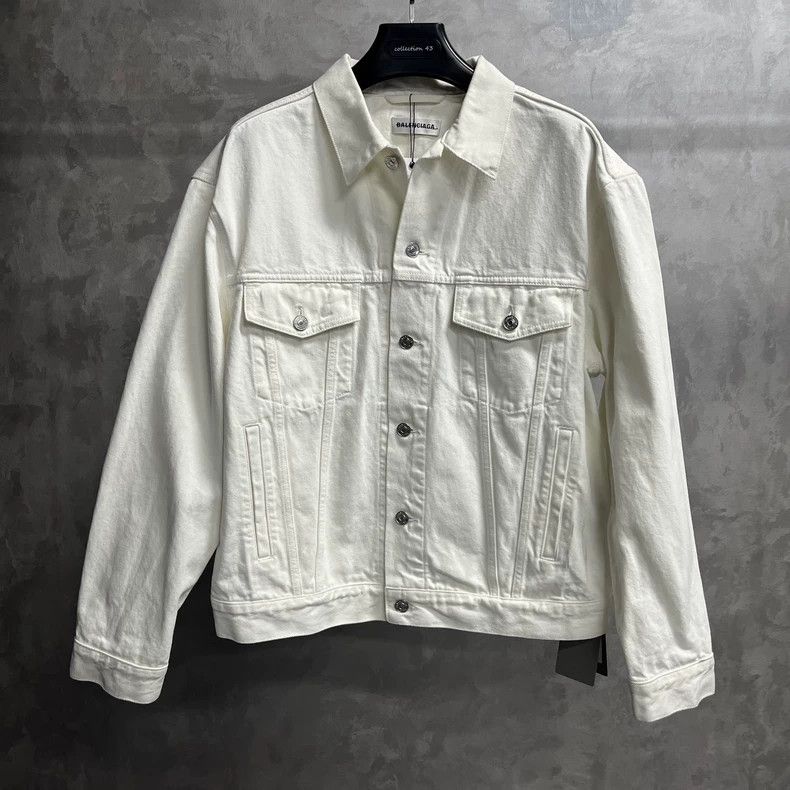 Balenciaga White lettered logo stone-washed denim jacket o