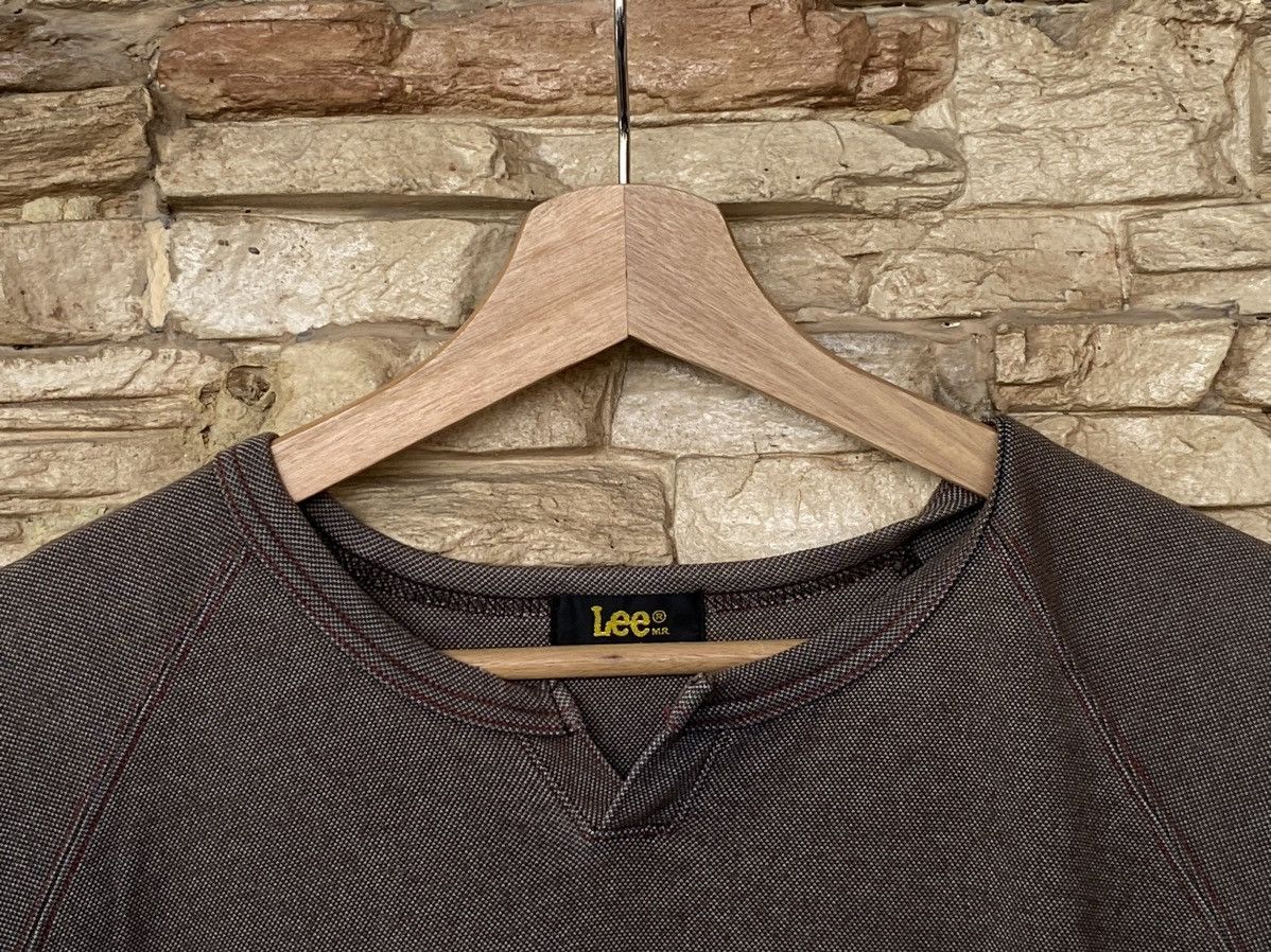 Vintage Rare Vintage Lee Tees Denim Jeans Brand Size L Size US L / EU 52-54 / 3 - 3 Thumbnail