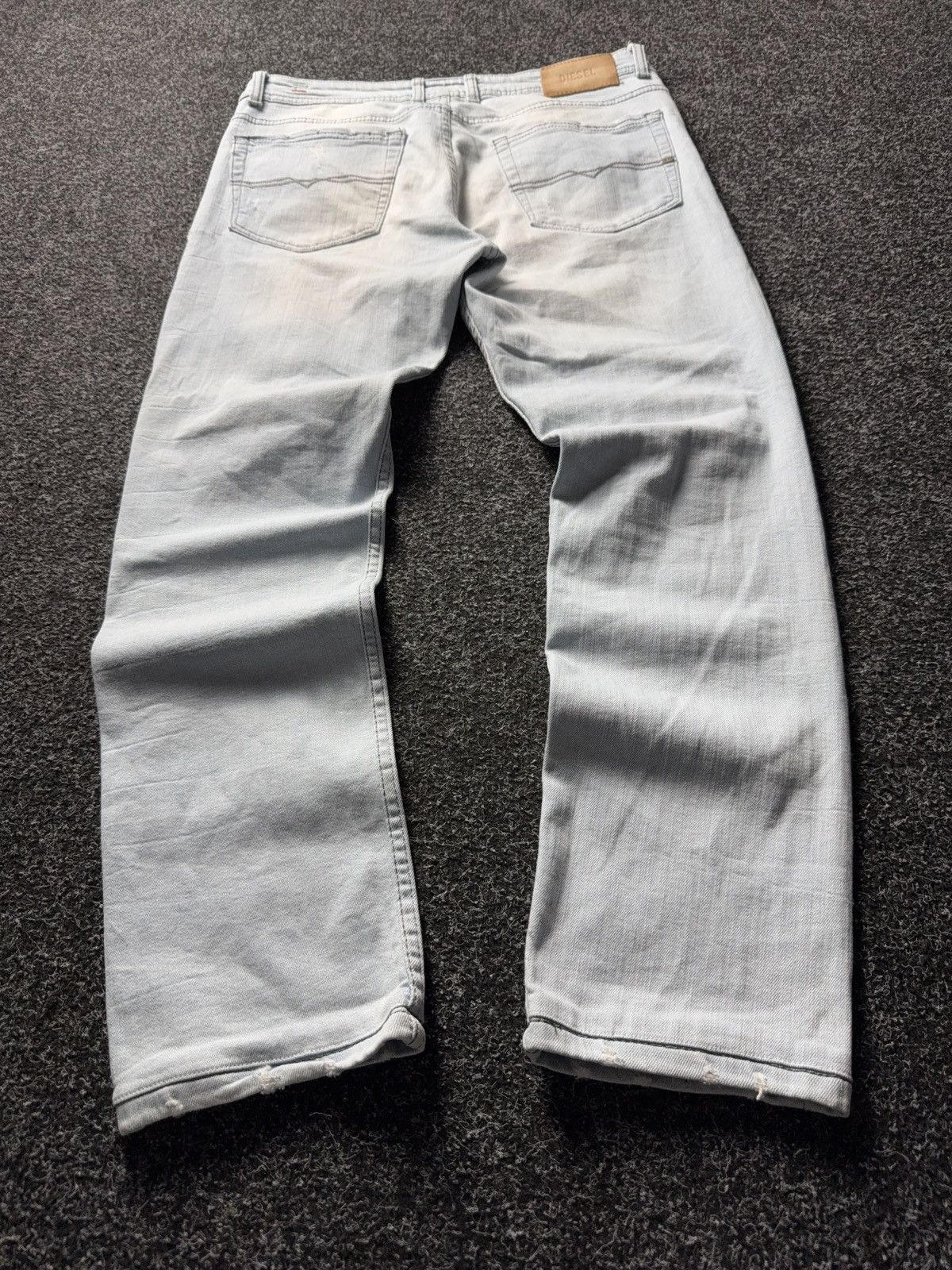 Diesel 00s Diesel Industry Light Wash Distressed Jeans Y2K Italy Size US 34 / EU 50 - 13 Thumbnail