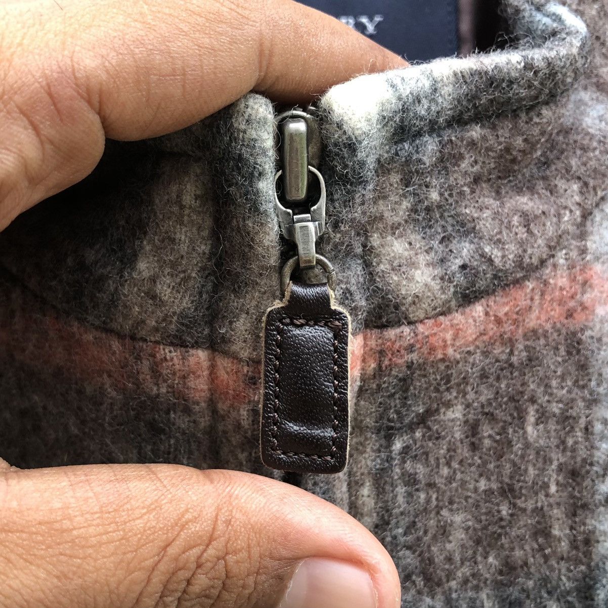 Burberry Burberry London Checked Novacheck Vest Wool Jacket Size M / US 6-8 / IT 42-44 - 13 Thumbnail