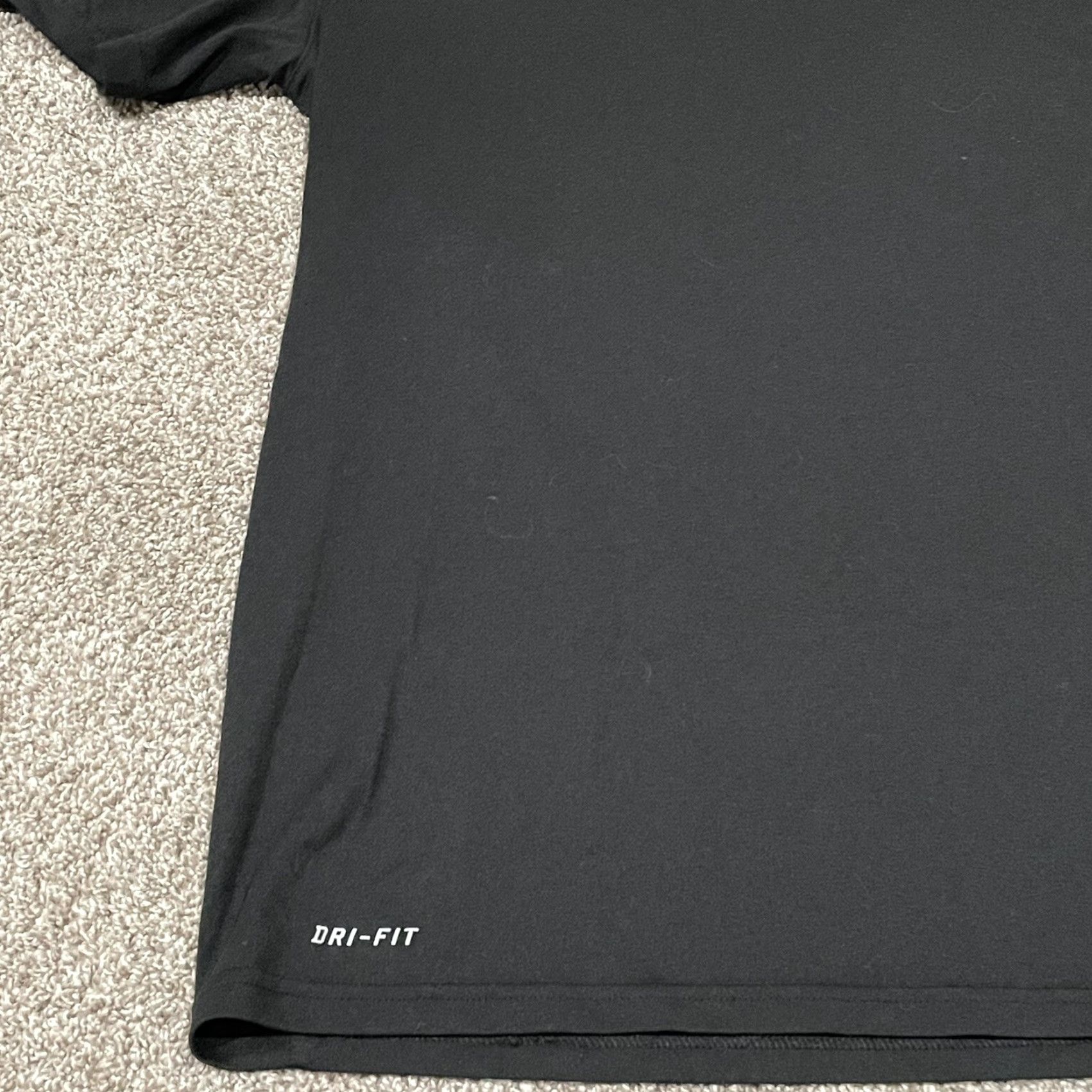 Nike NIKE Dri-Fit Athletic Short Sleeve Tee Black Adult Medium Activewear Mens Size US 31 - 3 Thumbnail