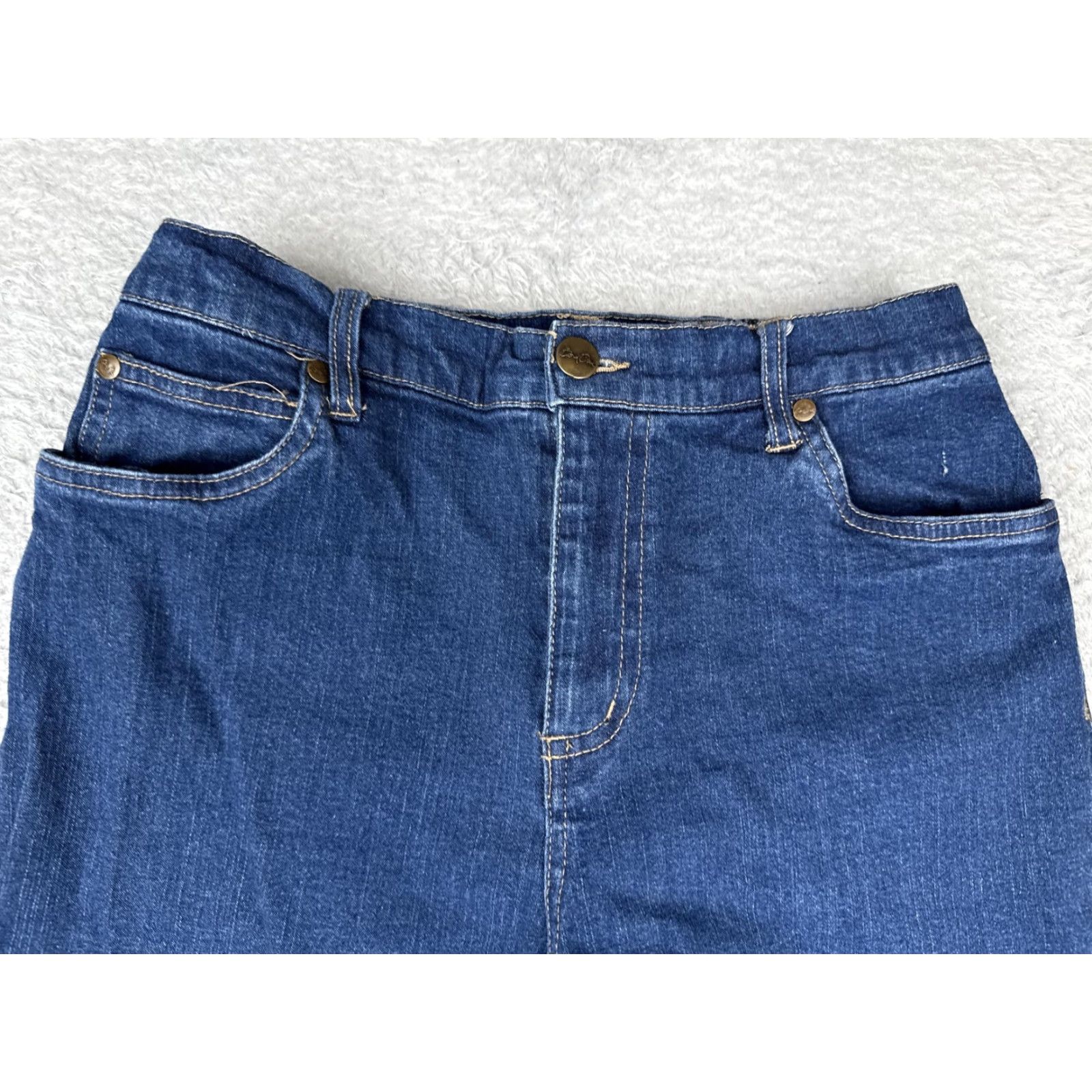 Bend Over Jeans Womens 8P Blue Denim Capri Crop Pants Button Hem Stretch Capris 5-Pocket Design Womens