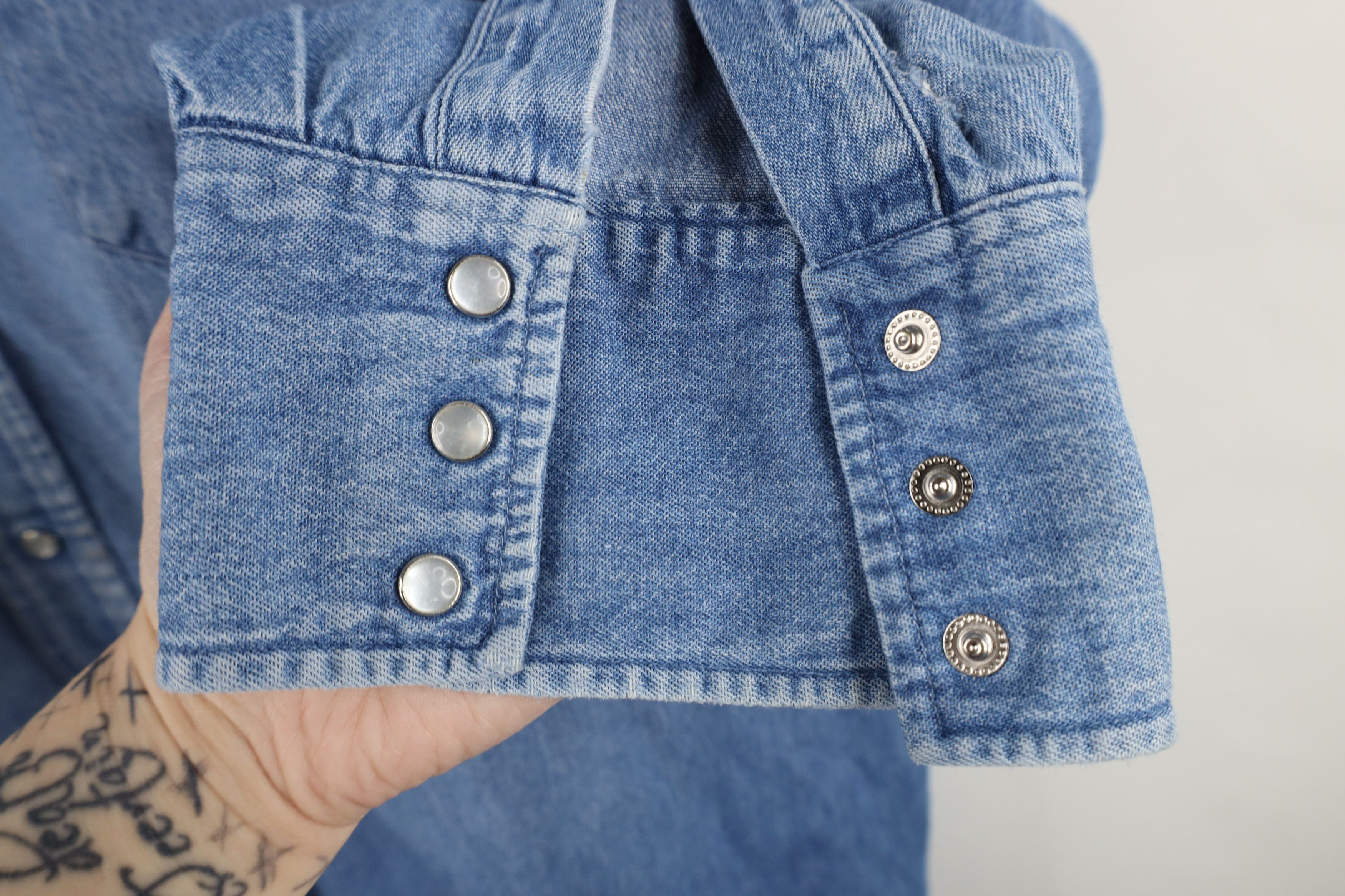 Vintage Vintage 90s Streetwear Cowboy Denim Jean Button Shirt Size US XXL / EU 58 / 5 - 8 Thumbnail