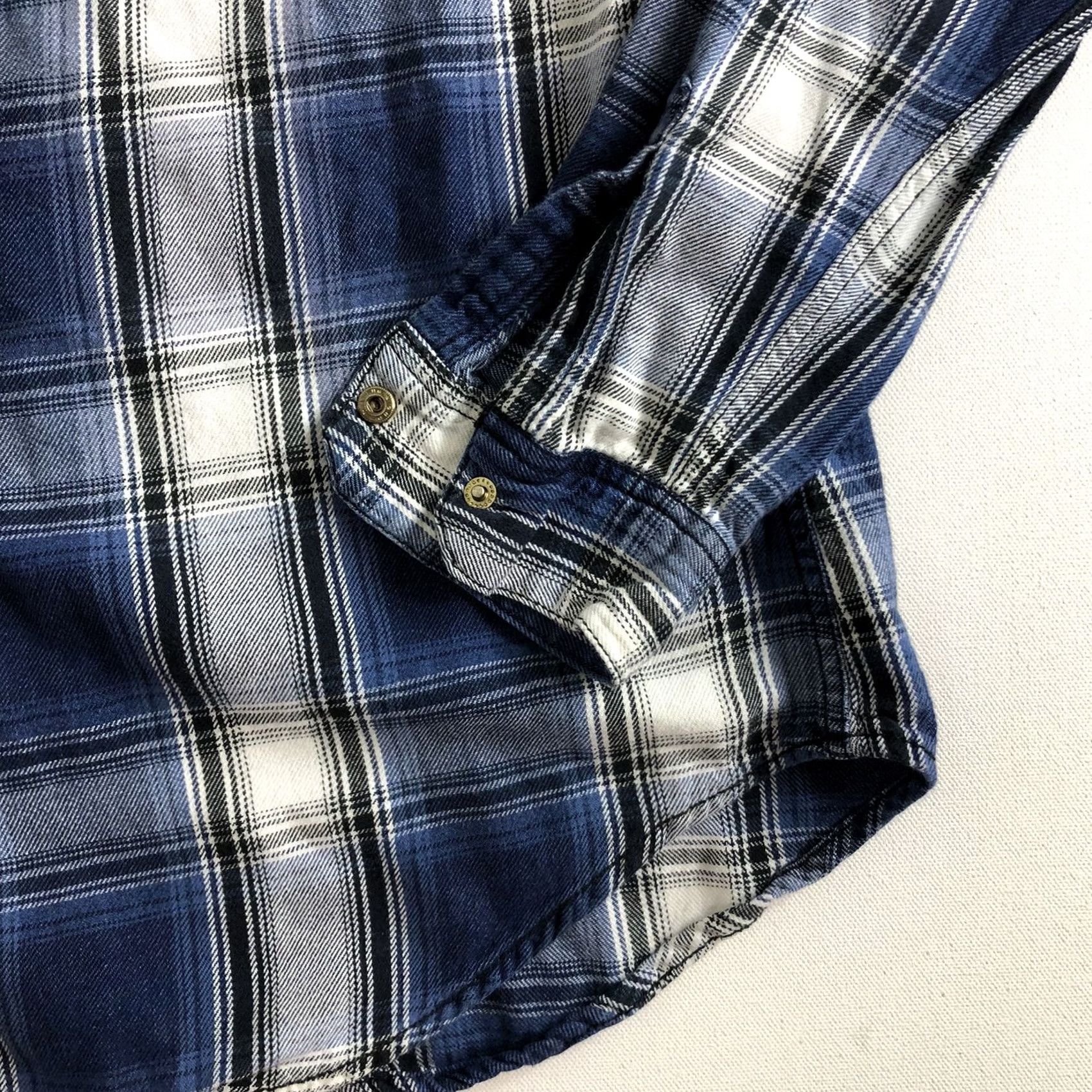 H&M H&M Women's Blue Plaid Denim Snap Button Long Sleeve Shirt Size 10 Size L / US 10 / IT 46 - 7 Thumbnail