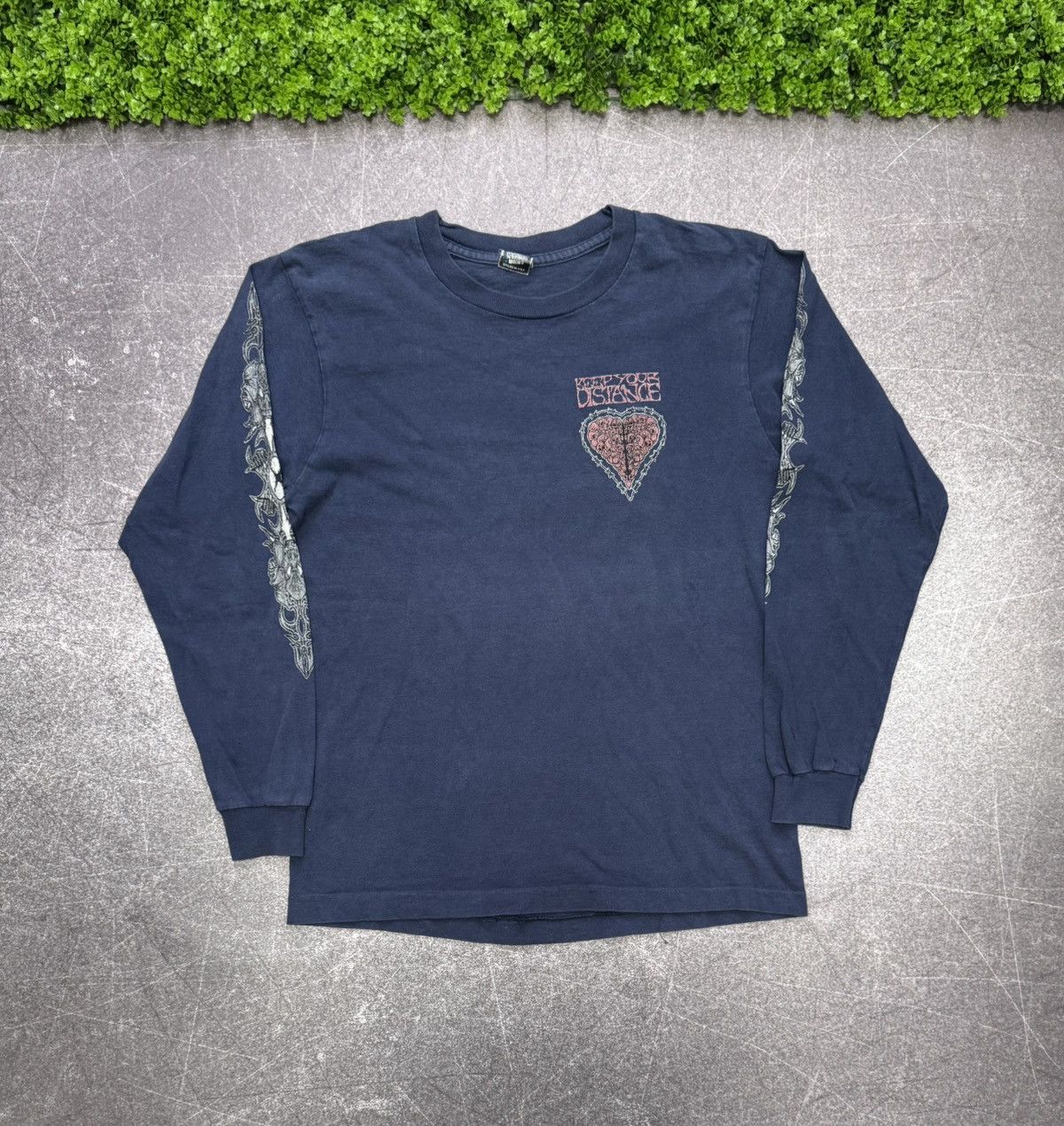 Other Vintage KEEP YOUR DISTANCE Long Sleeve 90s Punk Avantgarde Size US L / EU 52-54 / 3 - 2 Thumbnail