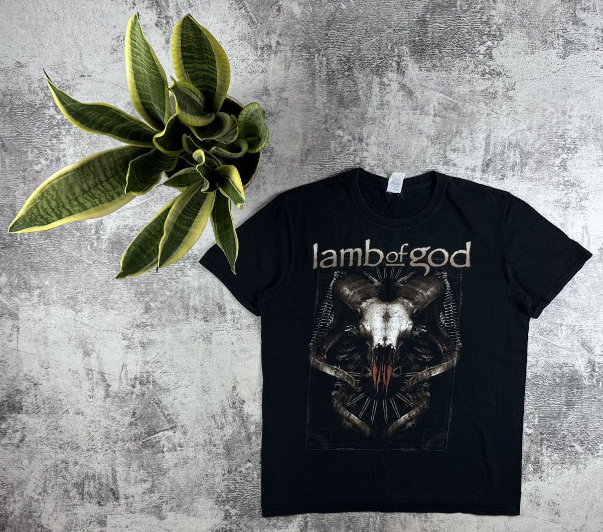 Band Tees Lamb Of God 2013 Men’s Metal Rock Tour Rap Faded Merch Devil Band T Shirt Jersey Size US XL / EU 56 / 4 - 1 Thumbnail