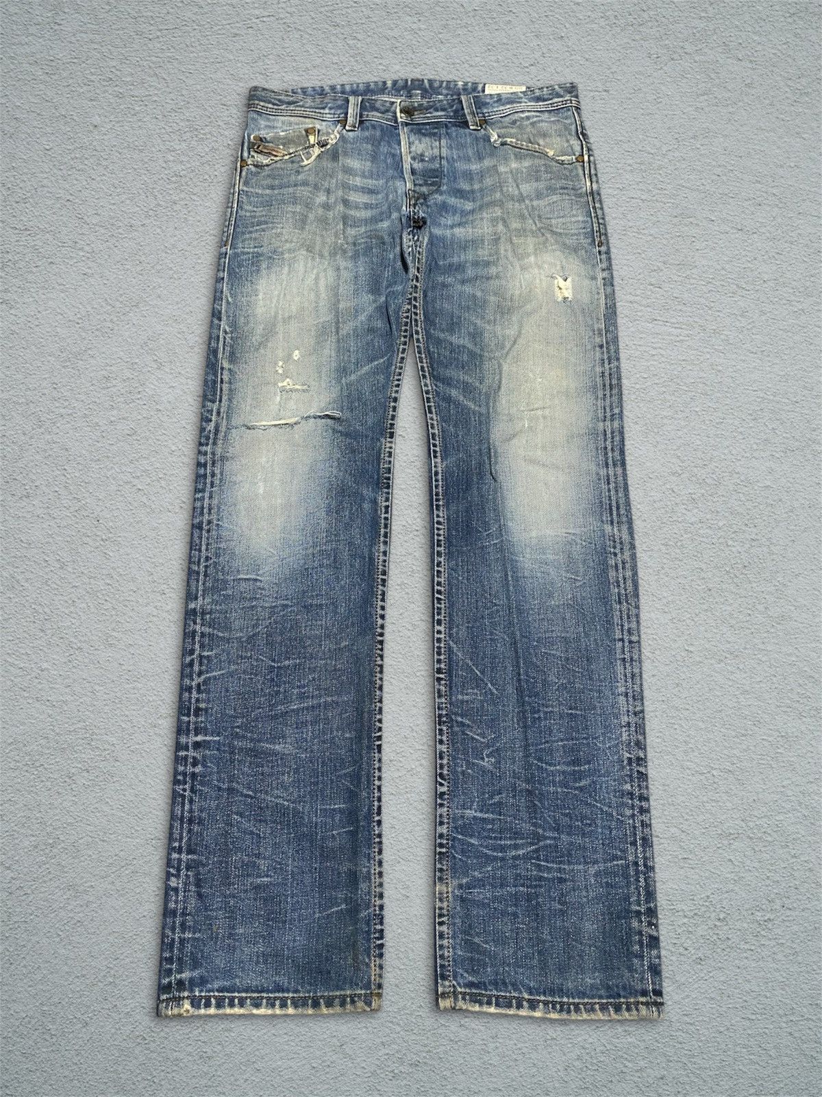 DIESEL DISTRESSED DARRON REGULAR SLIM TAPERED JEANS