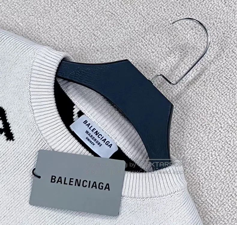 Balenciaga Balenciaga Light Beige Barrage Printed Logo Knit Sweater Size US S / EU 44-46 / 1 - 3 Thumbnail
