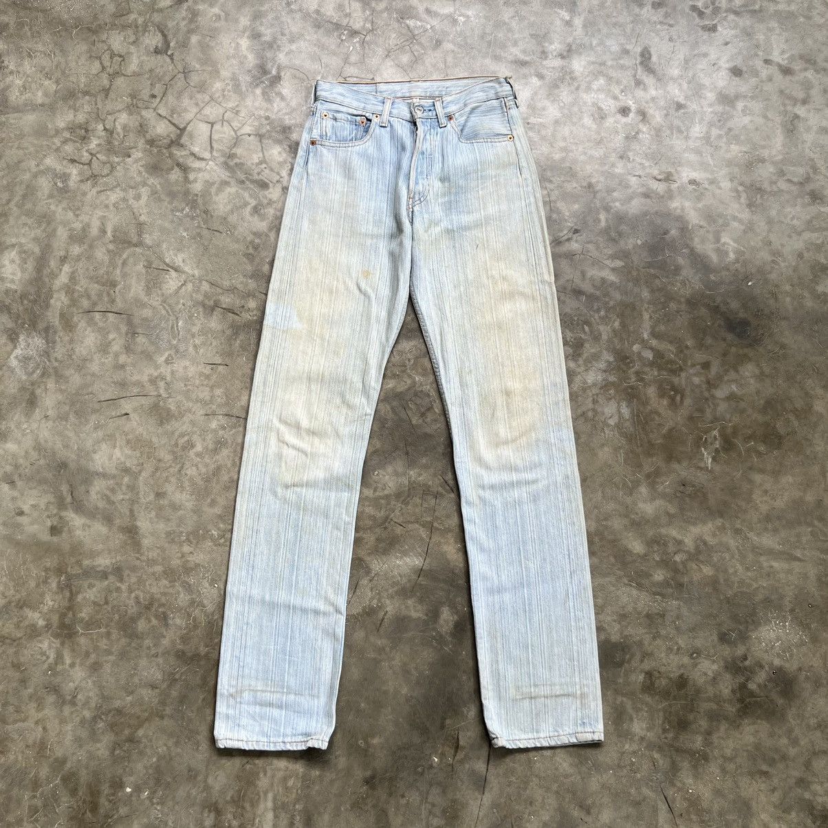 Levi's Vintage Levi’s Light Wash Fade Straight Fit Jeans Size US 27 - 1 Thumbnail