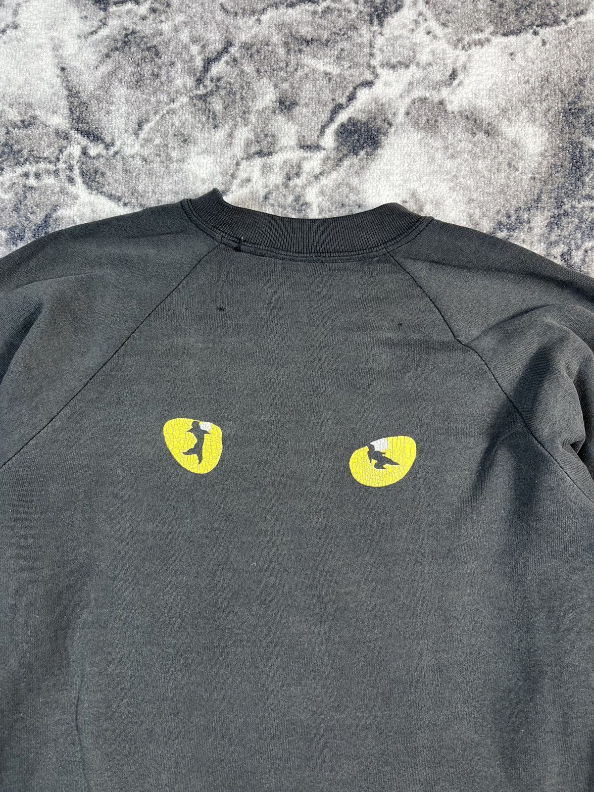 Other Vintage CATS 1981 Distressed Fade Sweatshirt Grunge Size US M / EU 48-50 / 2 - 18 Thumbnail
