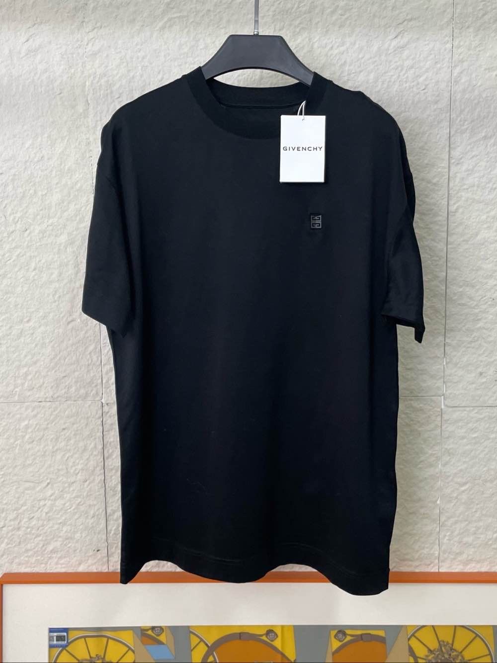 Givenchy Givenchy Metal Logo T-Shirt Size XS Size US XS / EU 42 / 0 - 1 Thumbnail