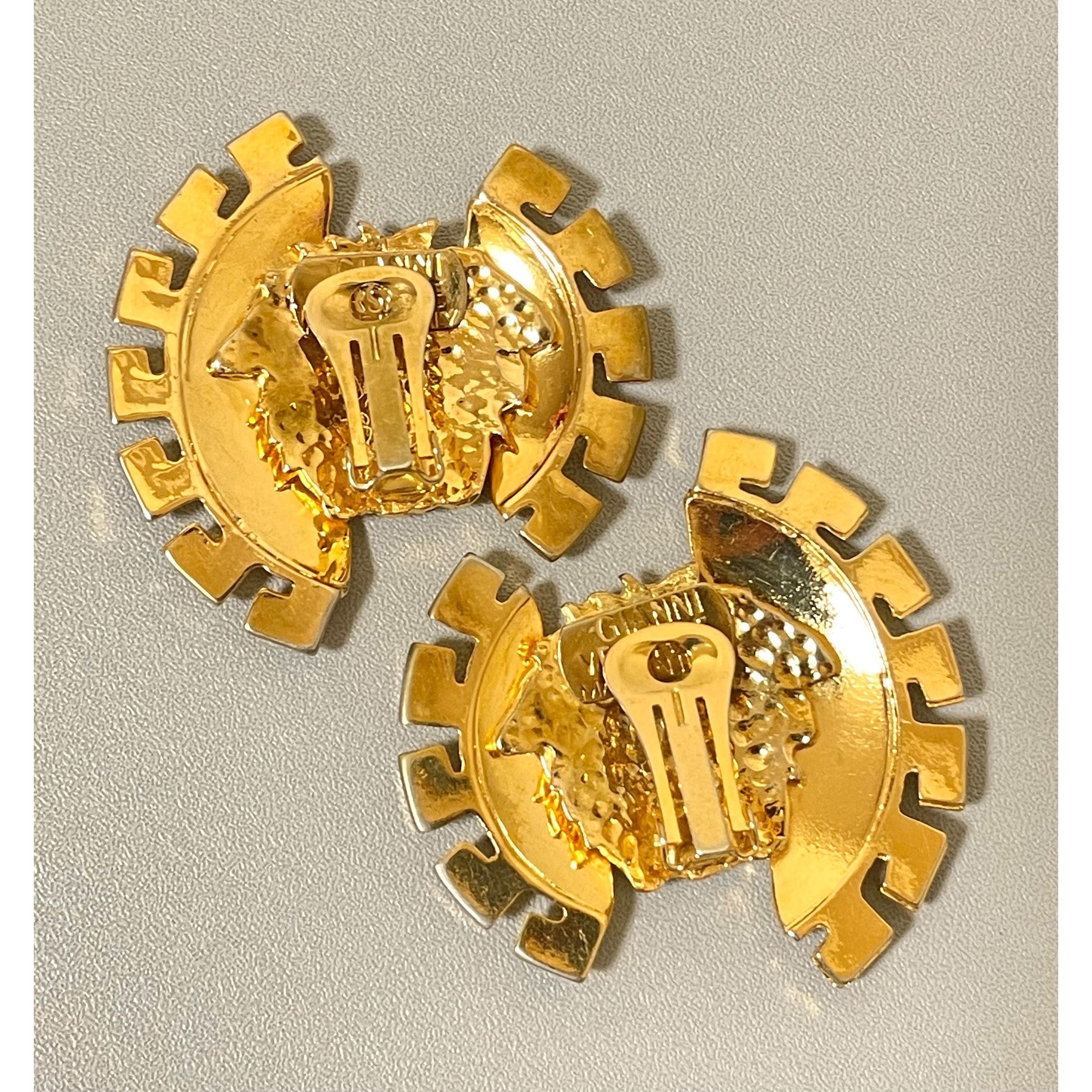 Versace Vintage Gianni Versace golden earrings with large medusa Size ONE SIZE - 6 Thumbnail