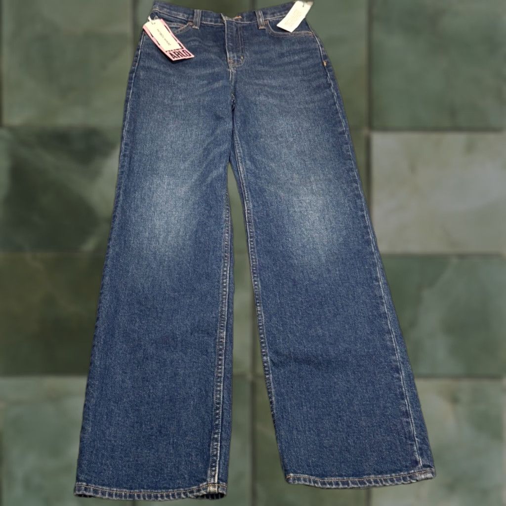 Aritzia VINTAGE NWT Denim Forum Jeans Womens 24W The Arlo High Rise Straight 29.5 IN inseam Blue 5-Pocket Aritzia jeans Womens Mens? Size 42" / US 20 - 1 Thumbnail