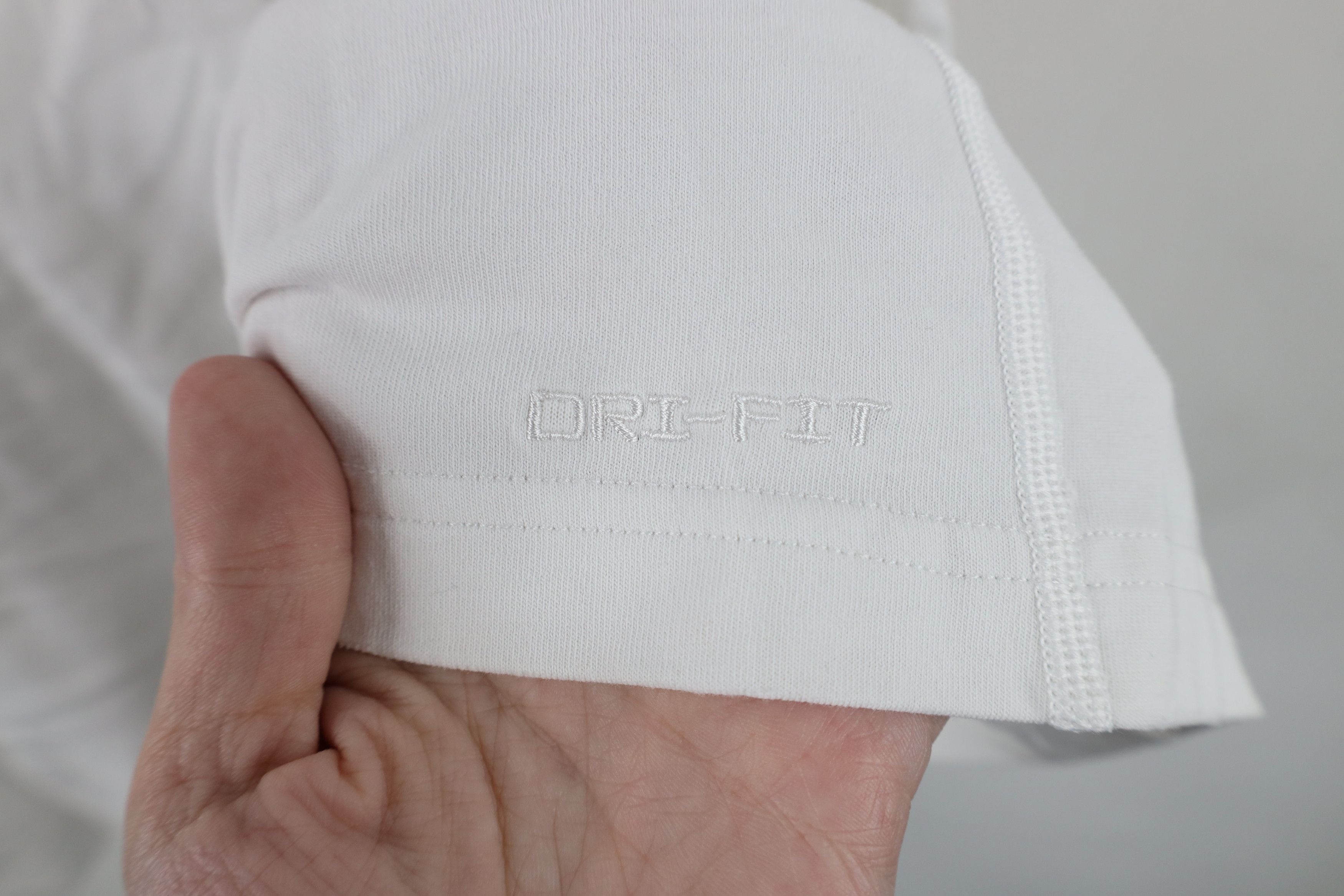 Nike Y2K Nike Dri-Fit Scott Mini Swoosh Monochrome T-Shirt White Size US XL / EU 56 / 4 - 11 Thumbnail