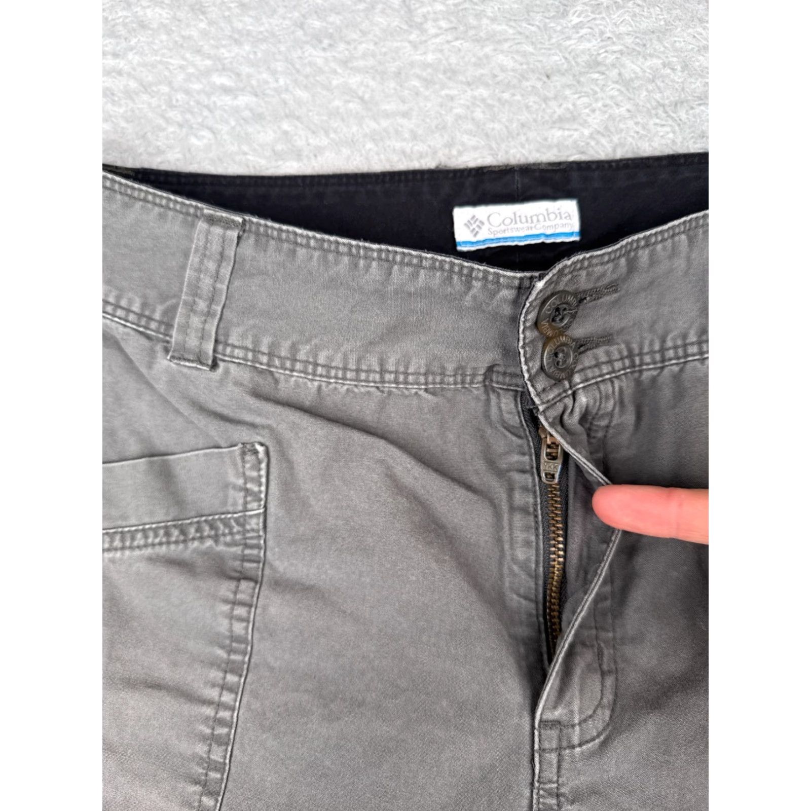 Vintage Columbia Women Shorts 8 Gray 100% Cotton Chino 11" Hiking Camping Casual Size 30" / US 8 / IT 44 - 6 Thumbnail