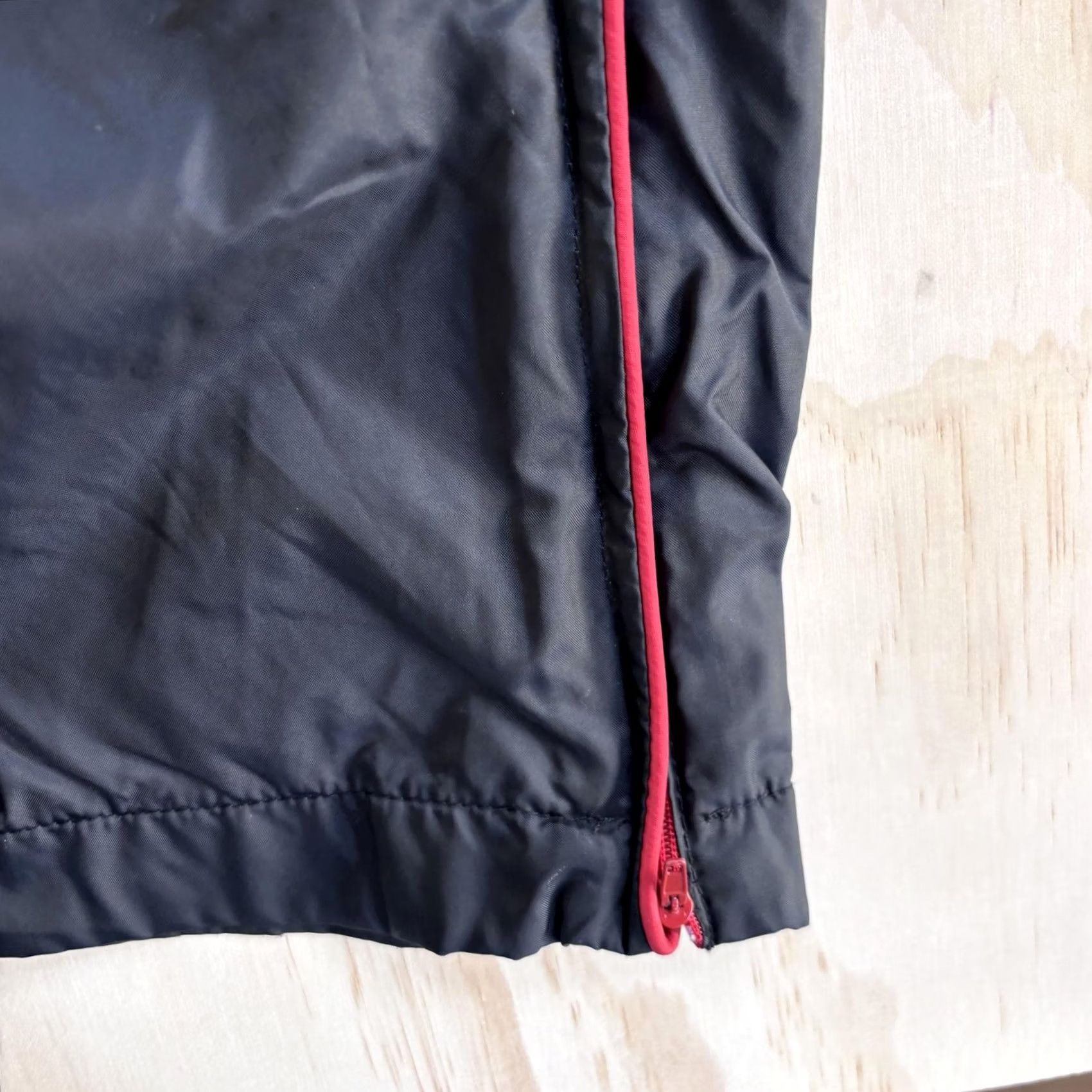 Vintage VINTAGE 90s Track Pants Mens S Black Nylon Lined Zip Hem Joggers Athletic Size US 29 - 3 Thumbnail