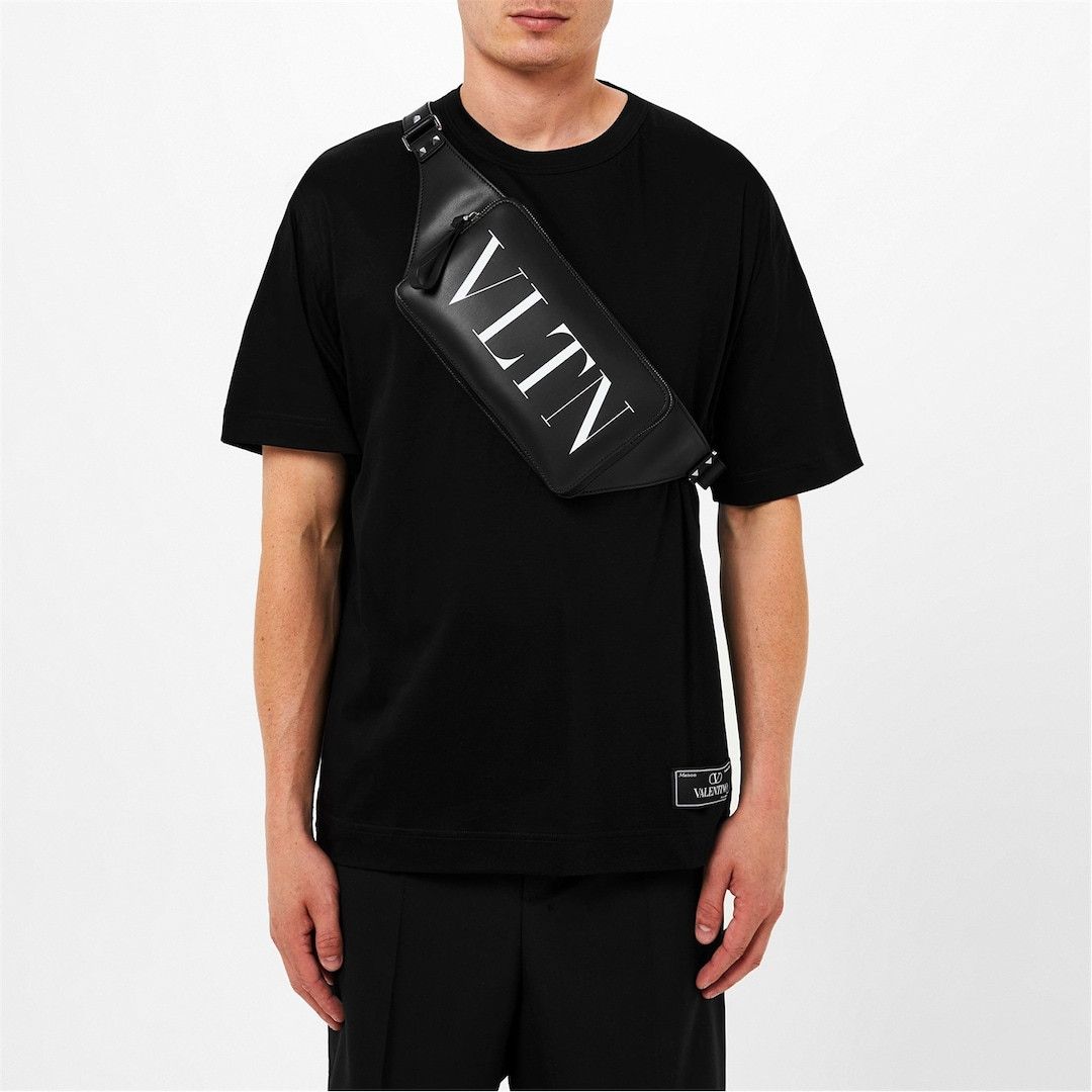 Valentino o1g2r1mq0526 Size: OS / Logo Belt Bag in Black Size ONE SIZE - 3 Thumbnail