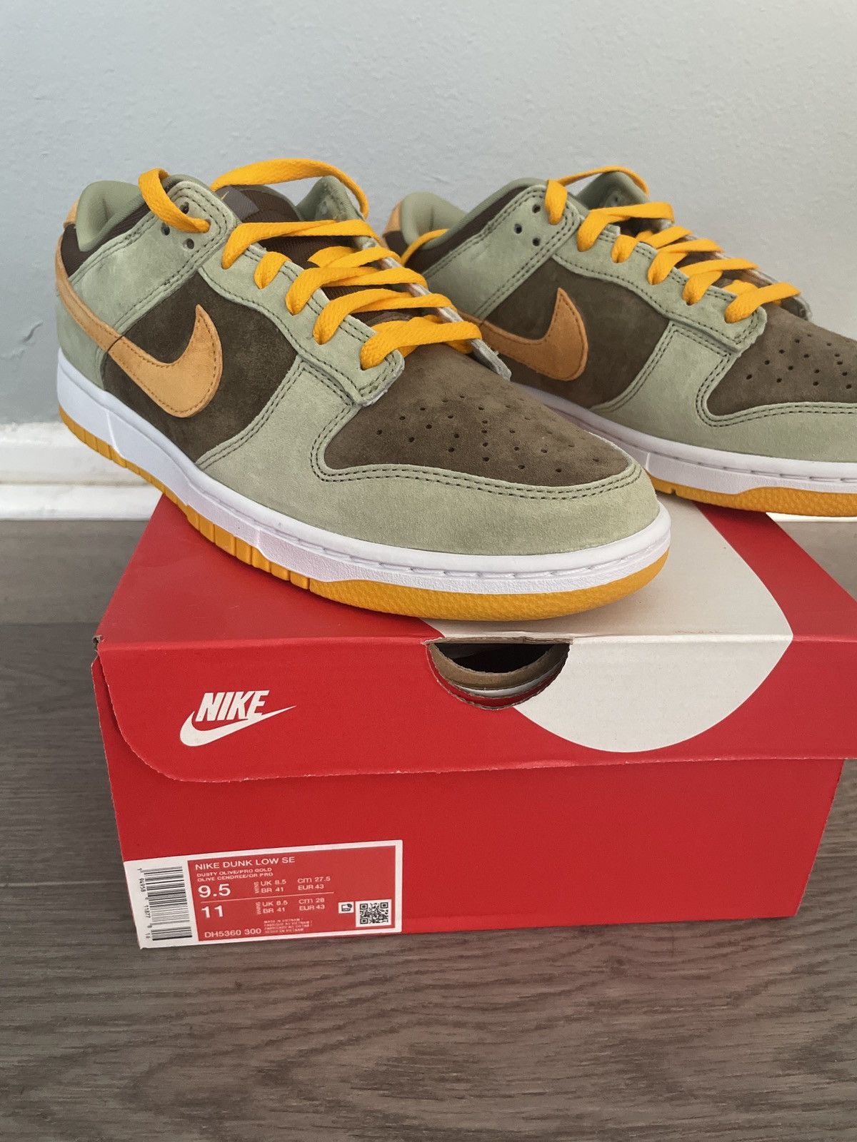 Nike Nike dunk low Disty Olive Size US 9.5 / EU 42-43 - 1 Thumbnail