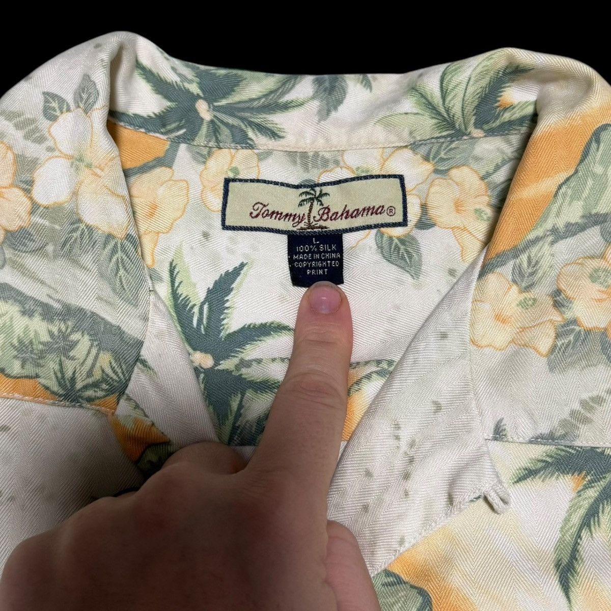 Tommy Bahama Tommy Bahama Beach Multicolor Button Up Shirt Adult Large Size US L / EU 52-54 / 3 - 4 Thumbnail