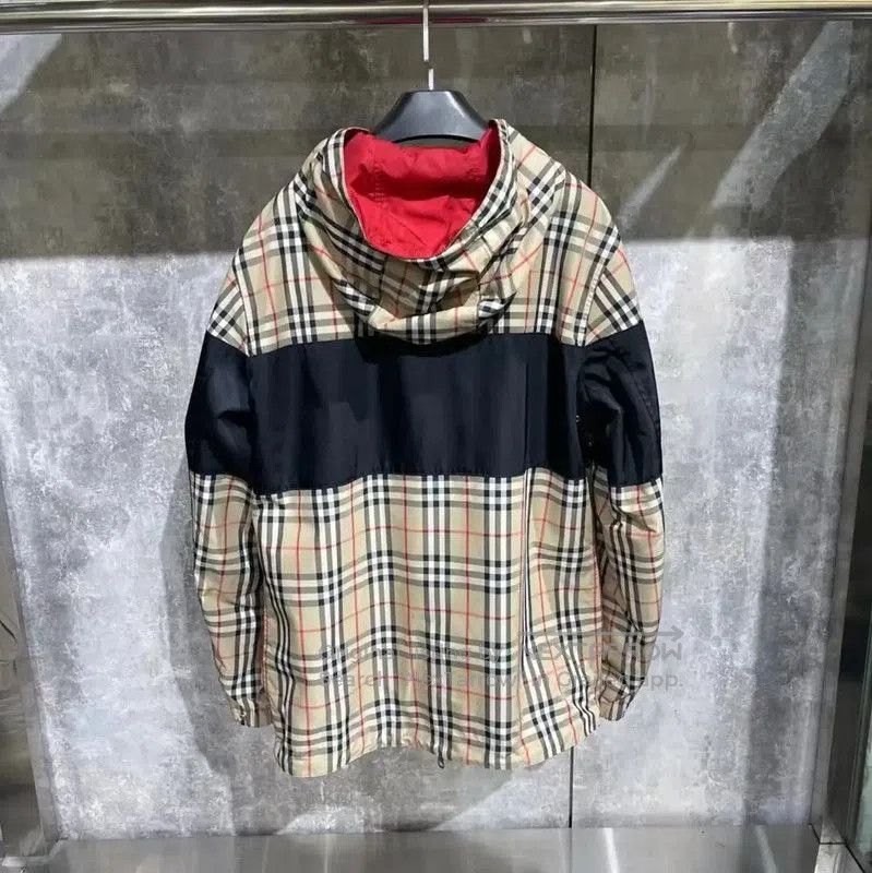 Burberry Burberry Men's Red Cotton Hooded Jacket. Size US M / EU 48-50 / 2 - 2 Thumbnail