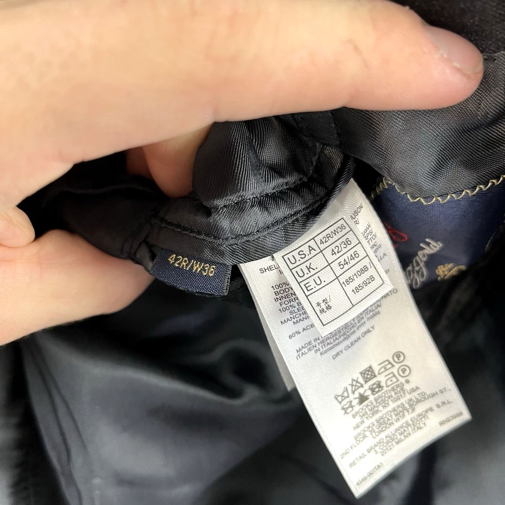 Brooks Brothers Brooks Brothers 1818 Fitzgerald Sport Coat Men 42R Gray Plaid Estrato Trabaldo Sport Coat Jacket/Coat Regular Gray 42 Mens Size US XS / EU 42 / 0 - 7 Thumbnail