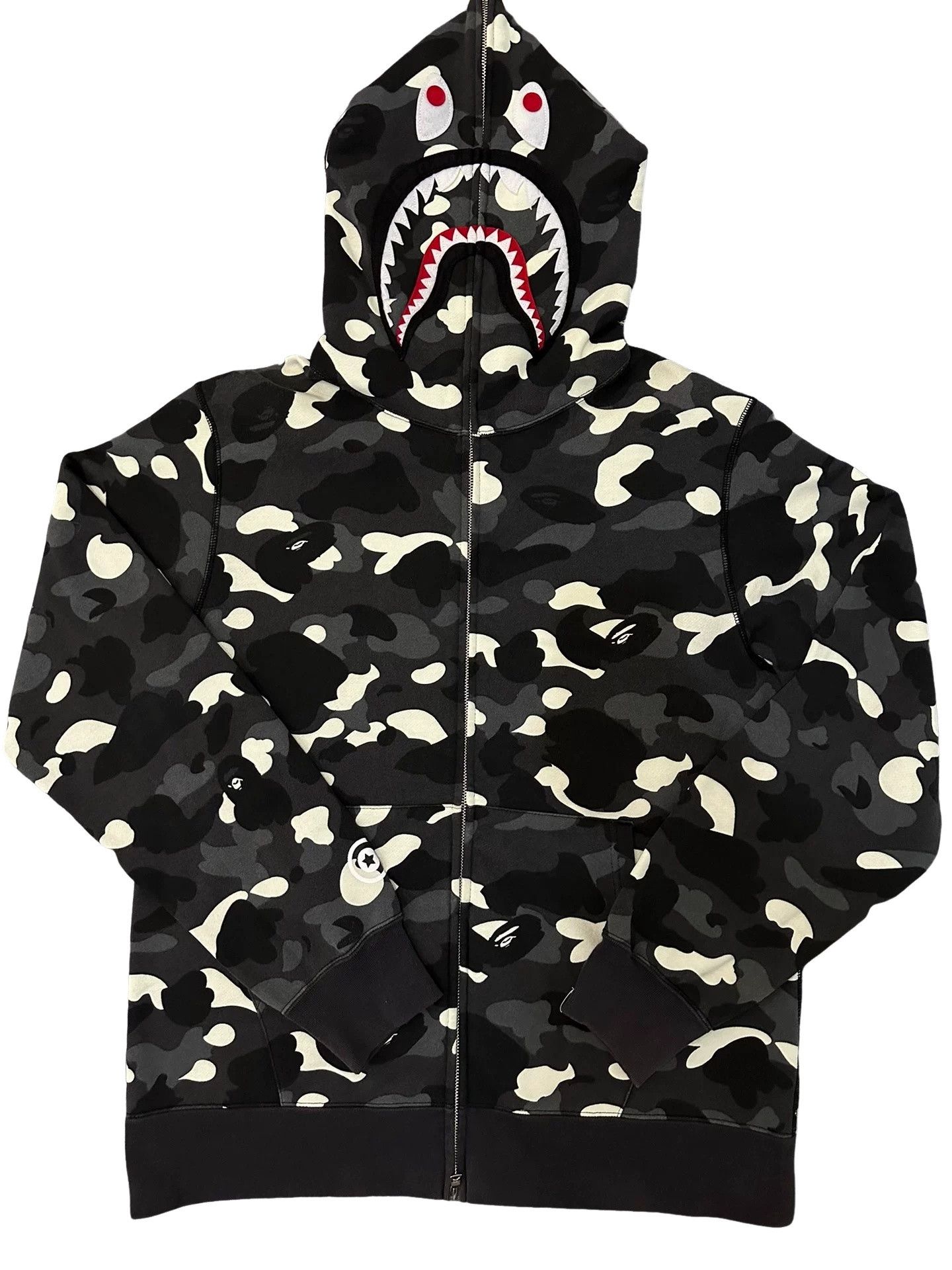 Bape BAPE Glow Camo Shark Hoodie Size 2XL Size US XXL / EU 58 / 5 - 1 Thumbnail