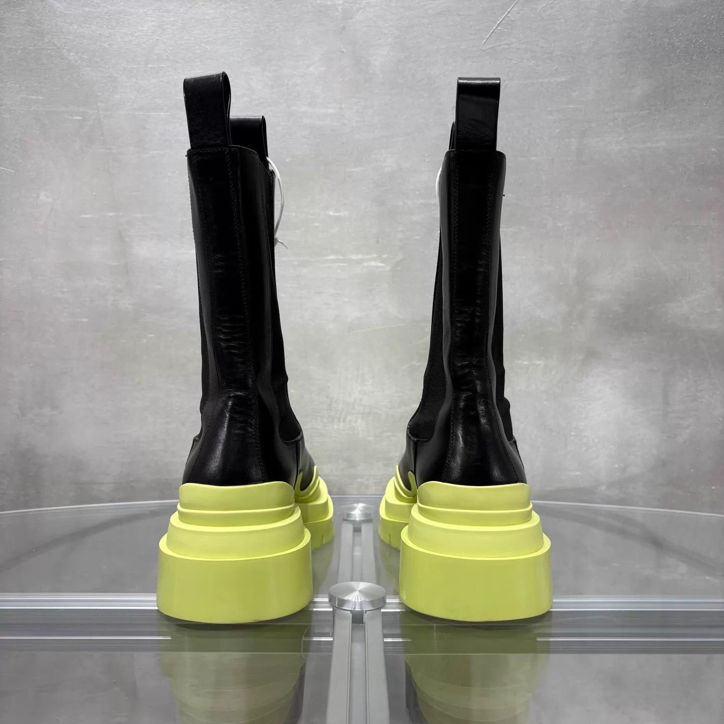 Bottega Veneta BV Tire Chelsea Boot Women's Black Green Size US 7 / IT 37 - 6 Thumbnail